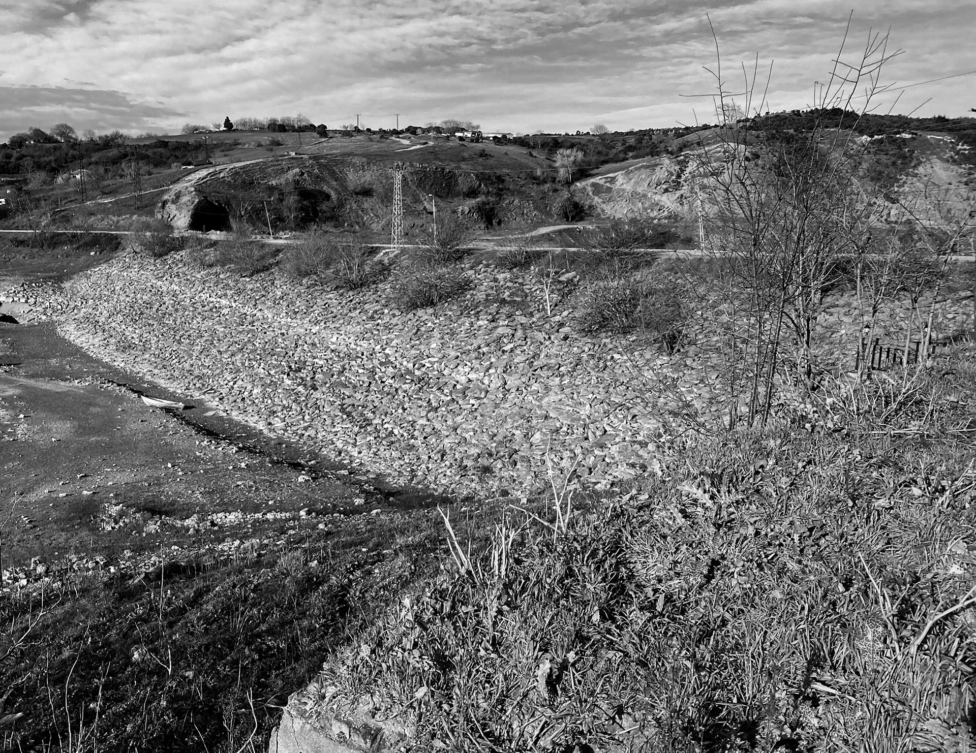 Şamlar: the village dam