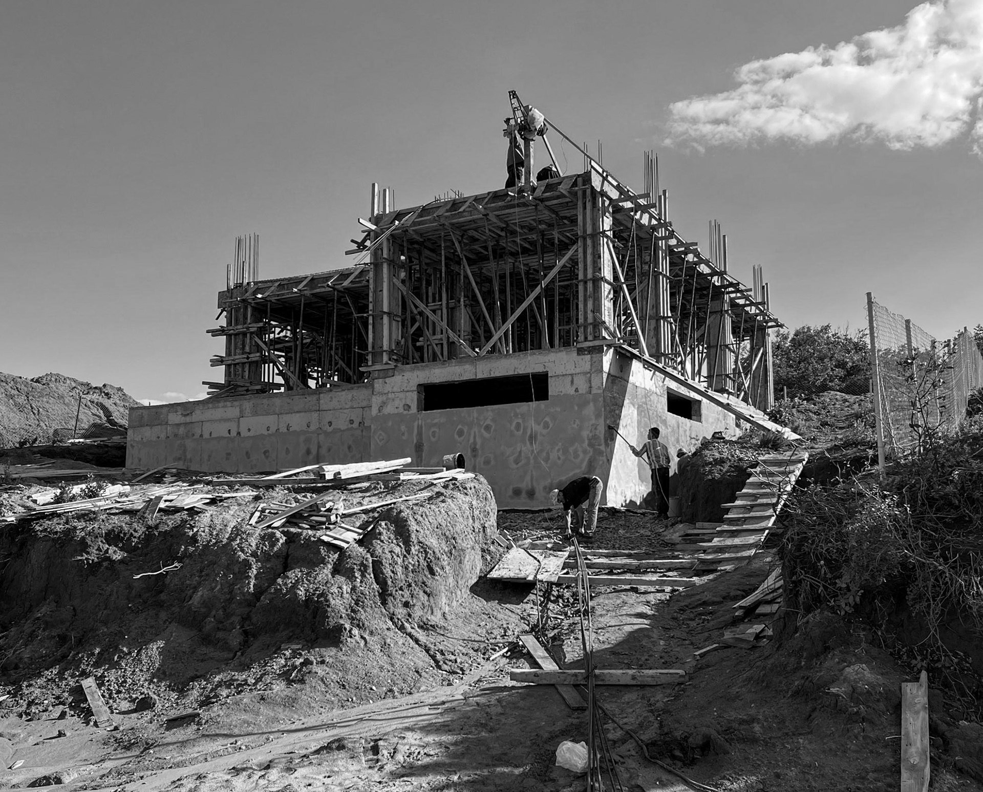 heading west along the line of the Black Sea: villa building