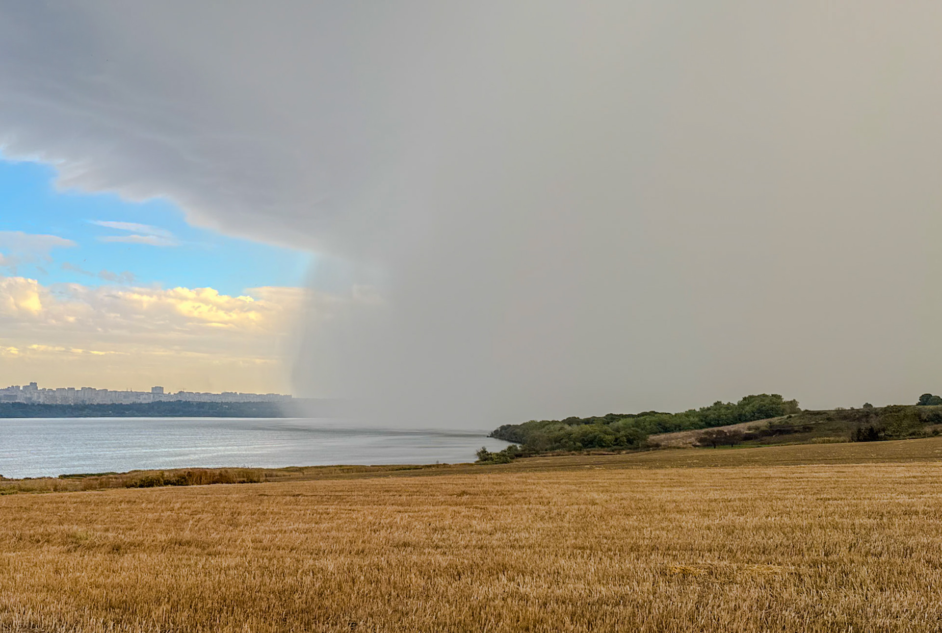 between Tahtakale and Bathonea: fast moving storm