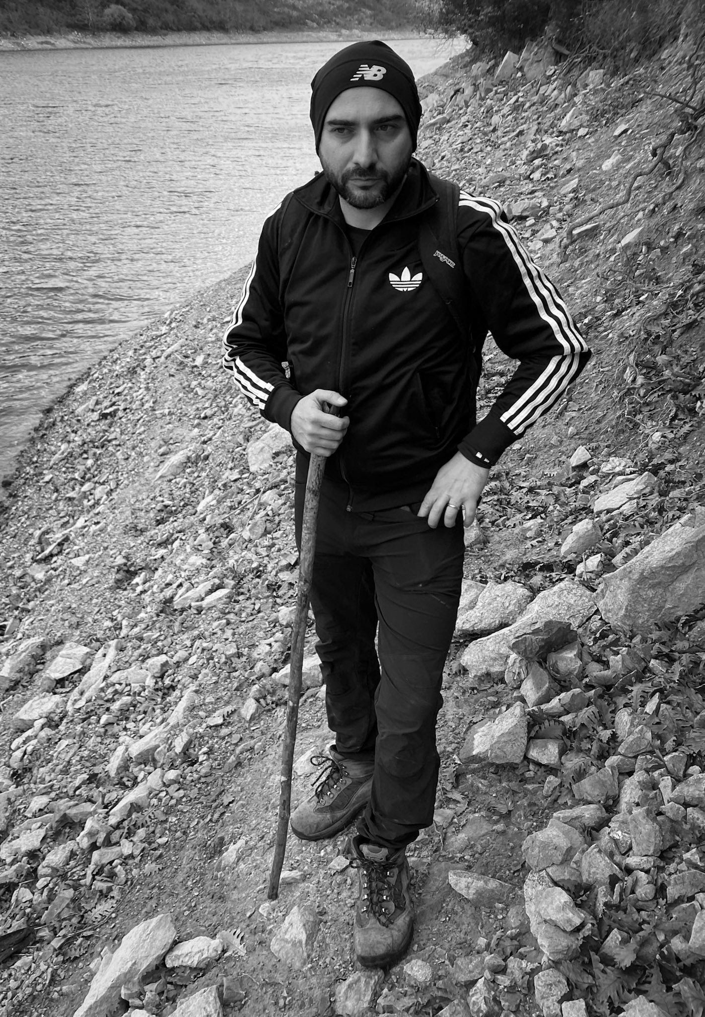 Ömerli reservoir: making our way along the edge