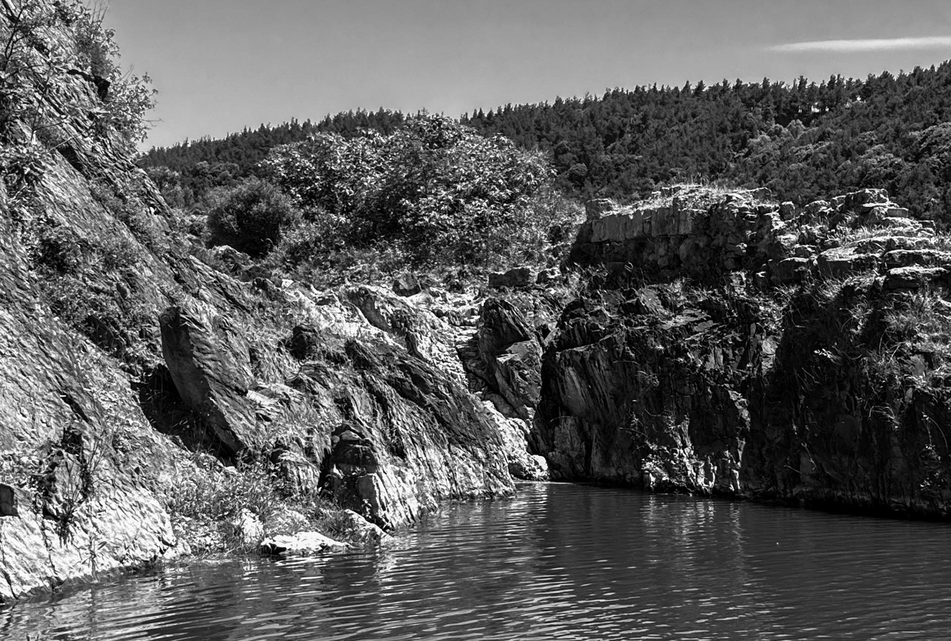 Şamlar Ottoman dam: rocks