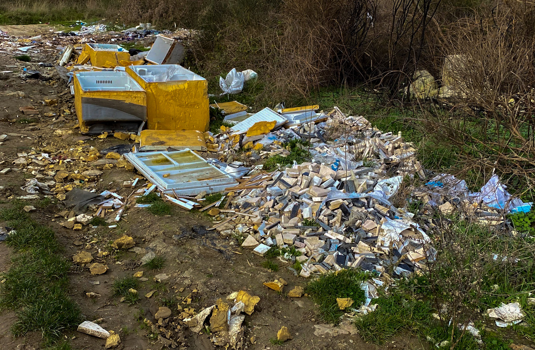 between Sazlıdere modern dam and speculators’ crest: a dump