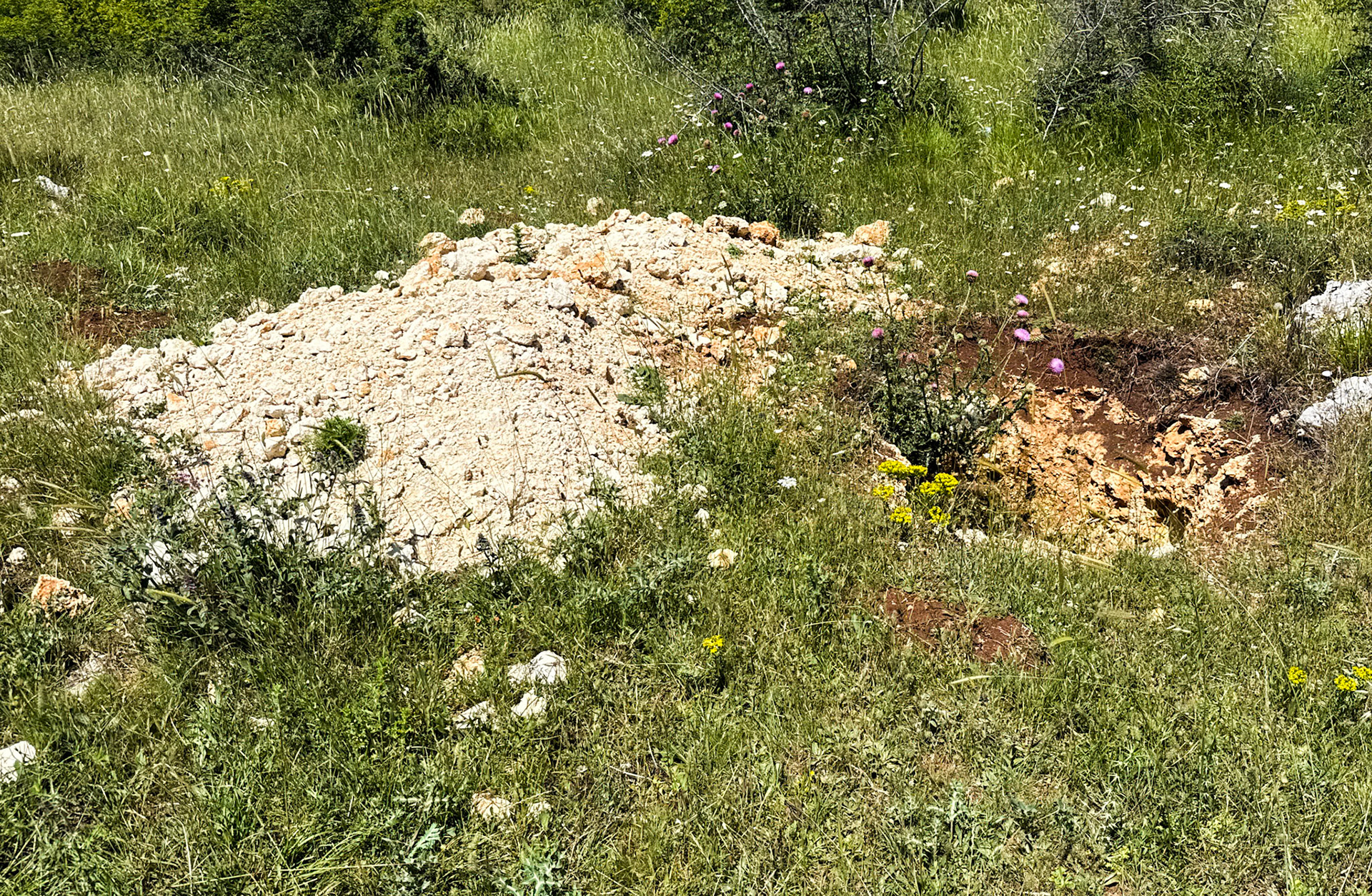 Kocabayır hill: treasure hunters' pit