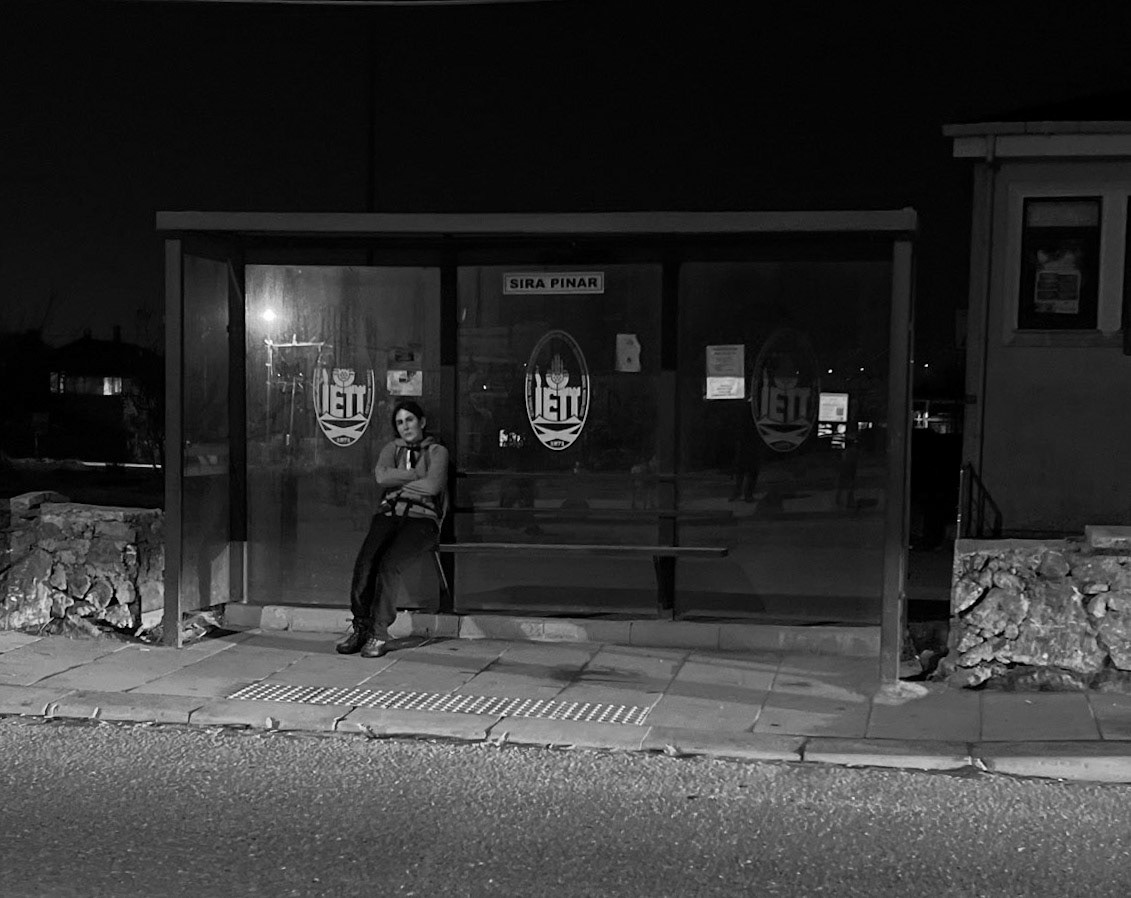 Sırapınar: drained Tasha at the bus stop