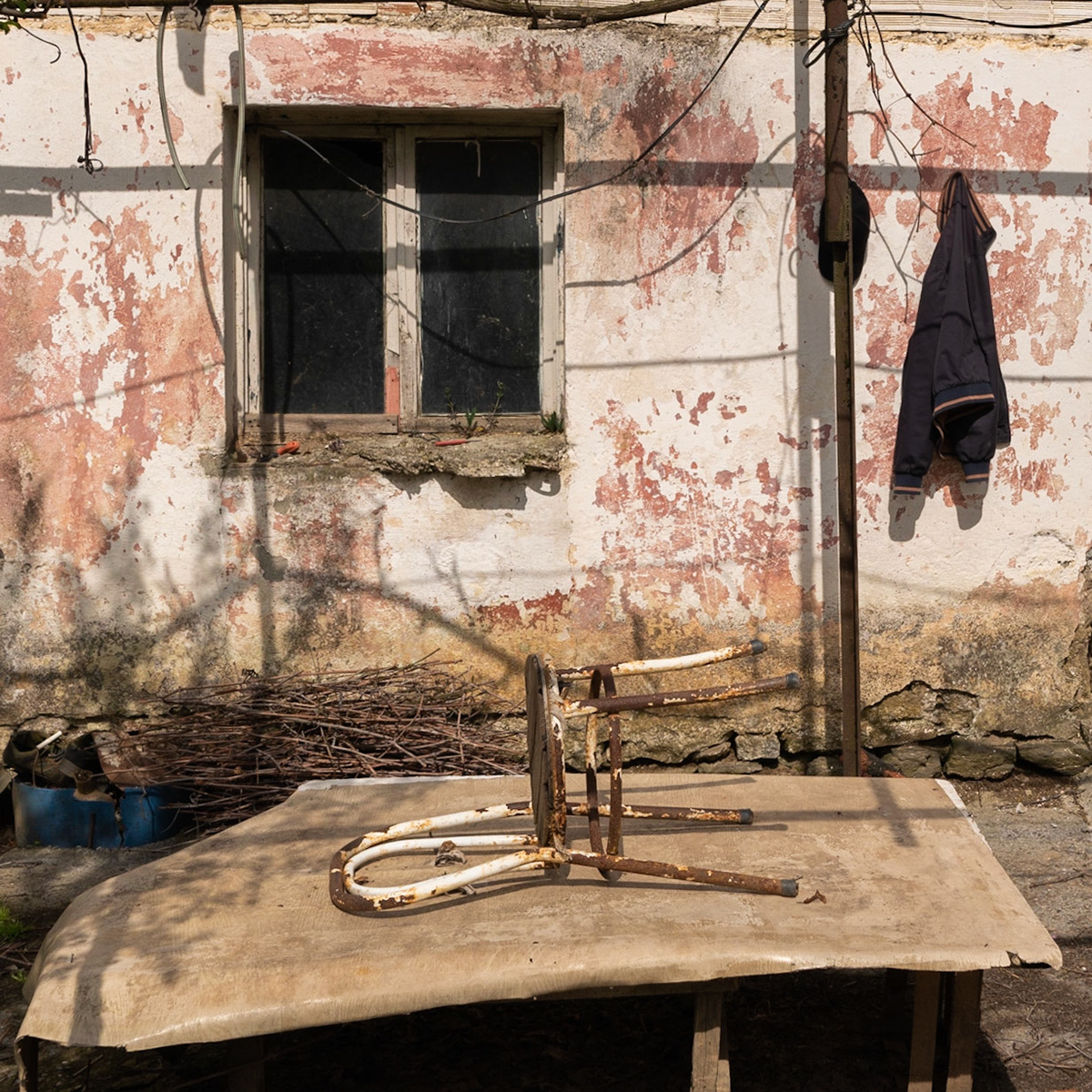 farmhouse composition