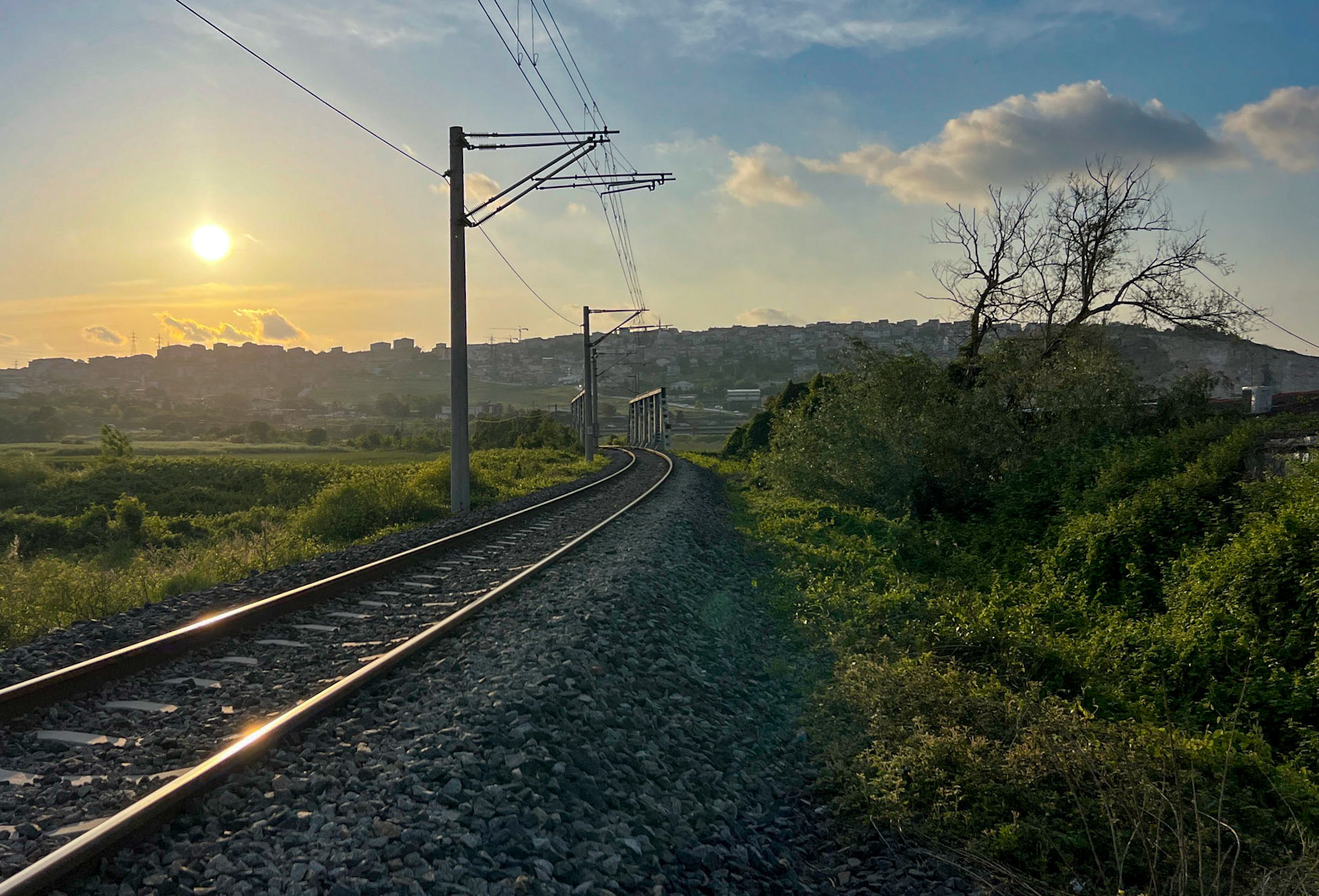 Küçükçekmece NE marsh: single-track railway