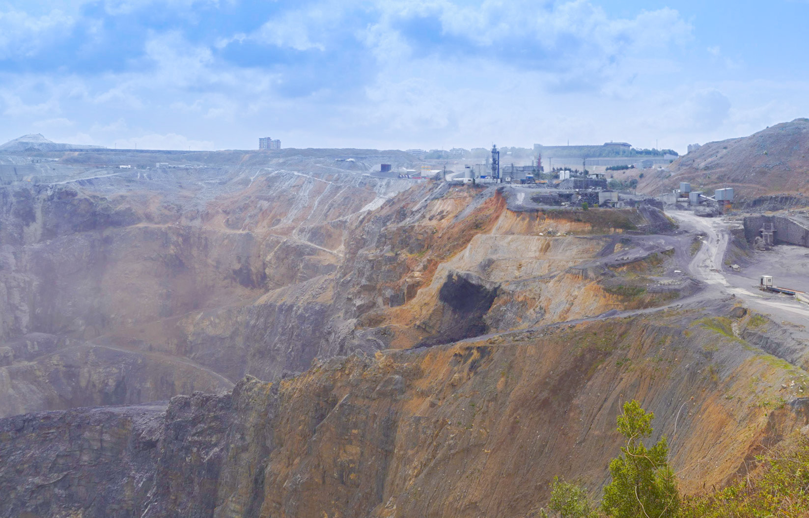 Cebeci: mines