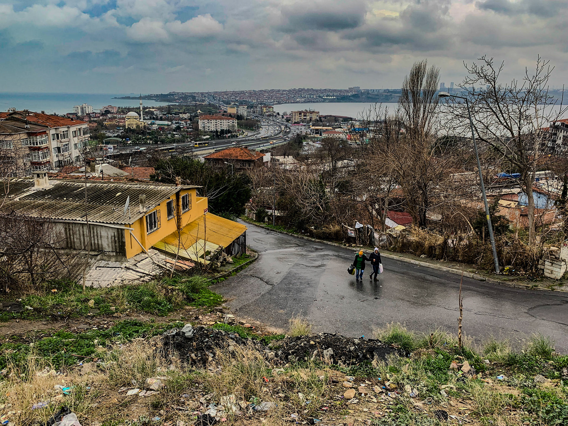 from the site of the Palace of Rhegion: looking west towards Küçükçekmece causeway (the metrobus stop is centre left)