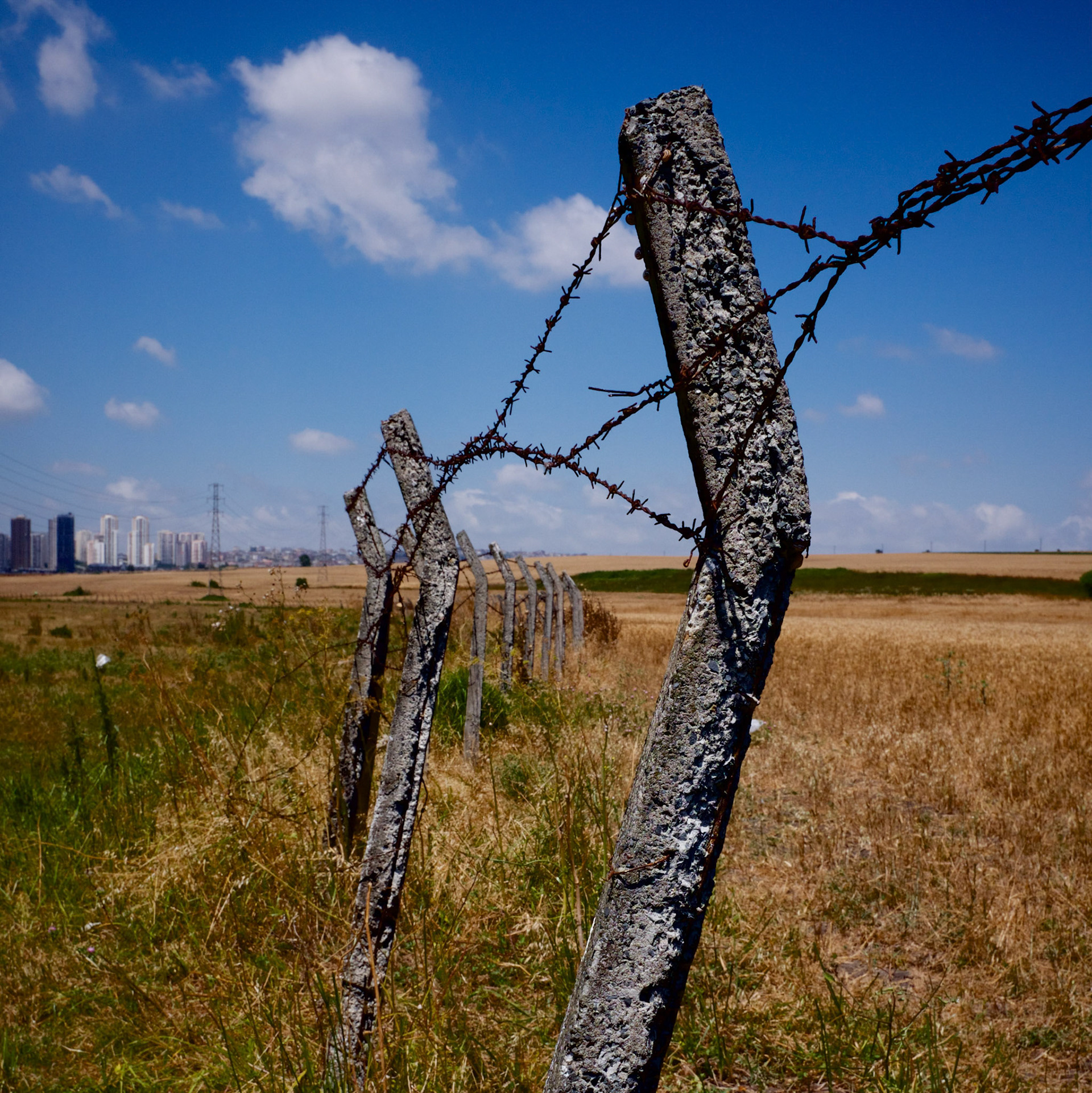 between Bathonea south &amp; Avcilar: the fence between the veterinary farm and the canalised river (name unknown)