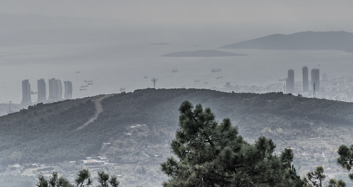 Aydos: looking towards the Islands