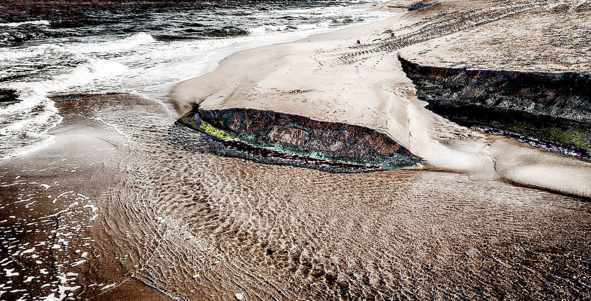 Sahilköy eastern beach: stream and sand