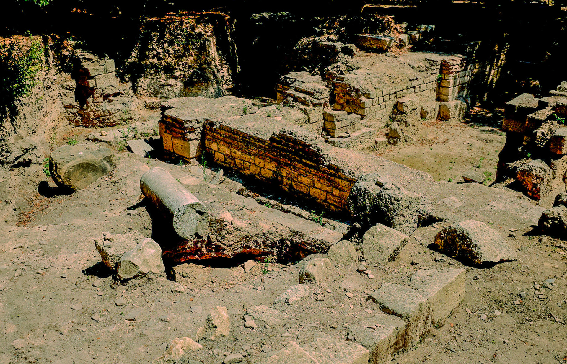 Bathonea (northern site): ruins