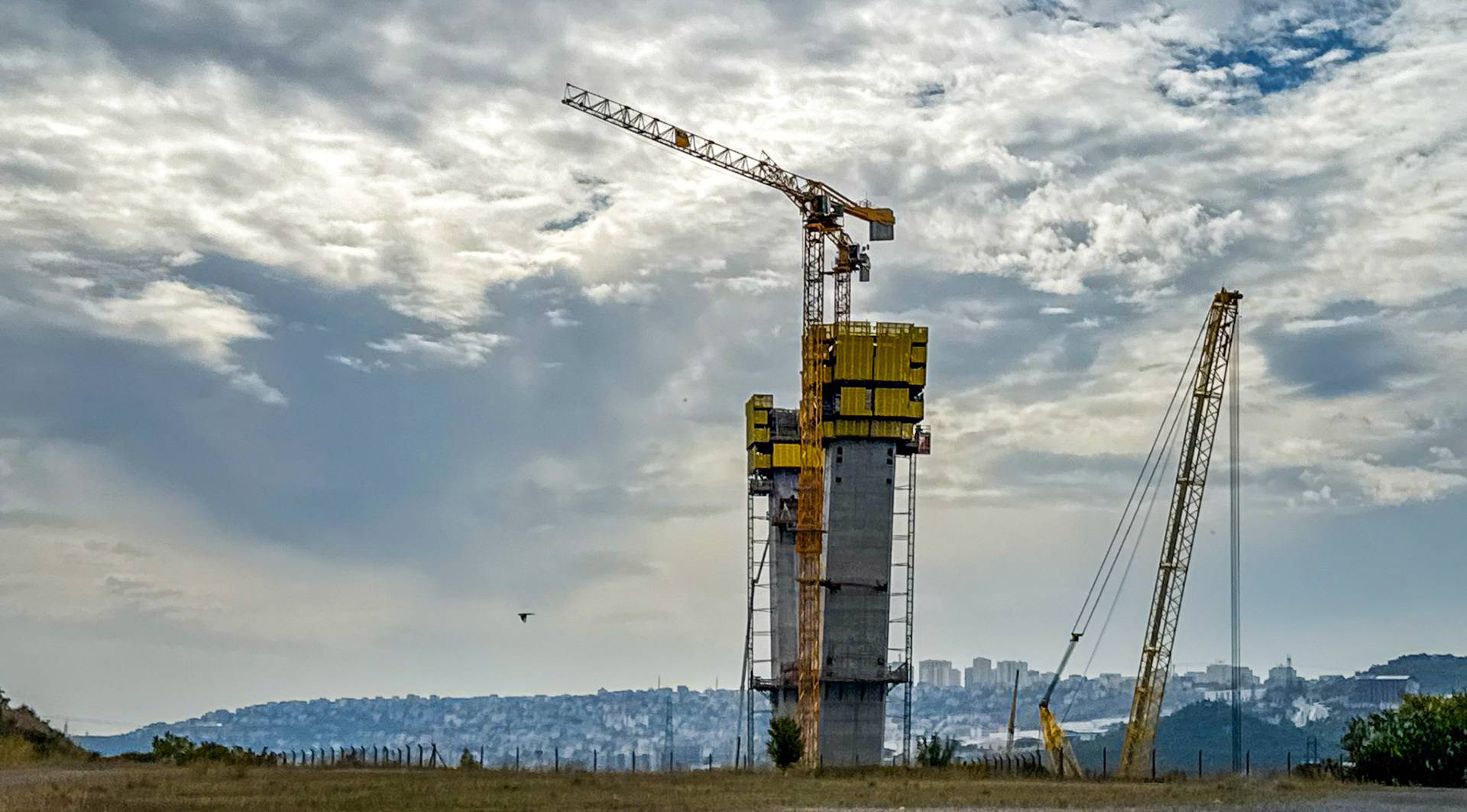 Sazlıdere dam: motorway building