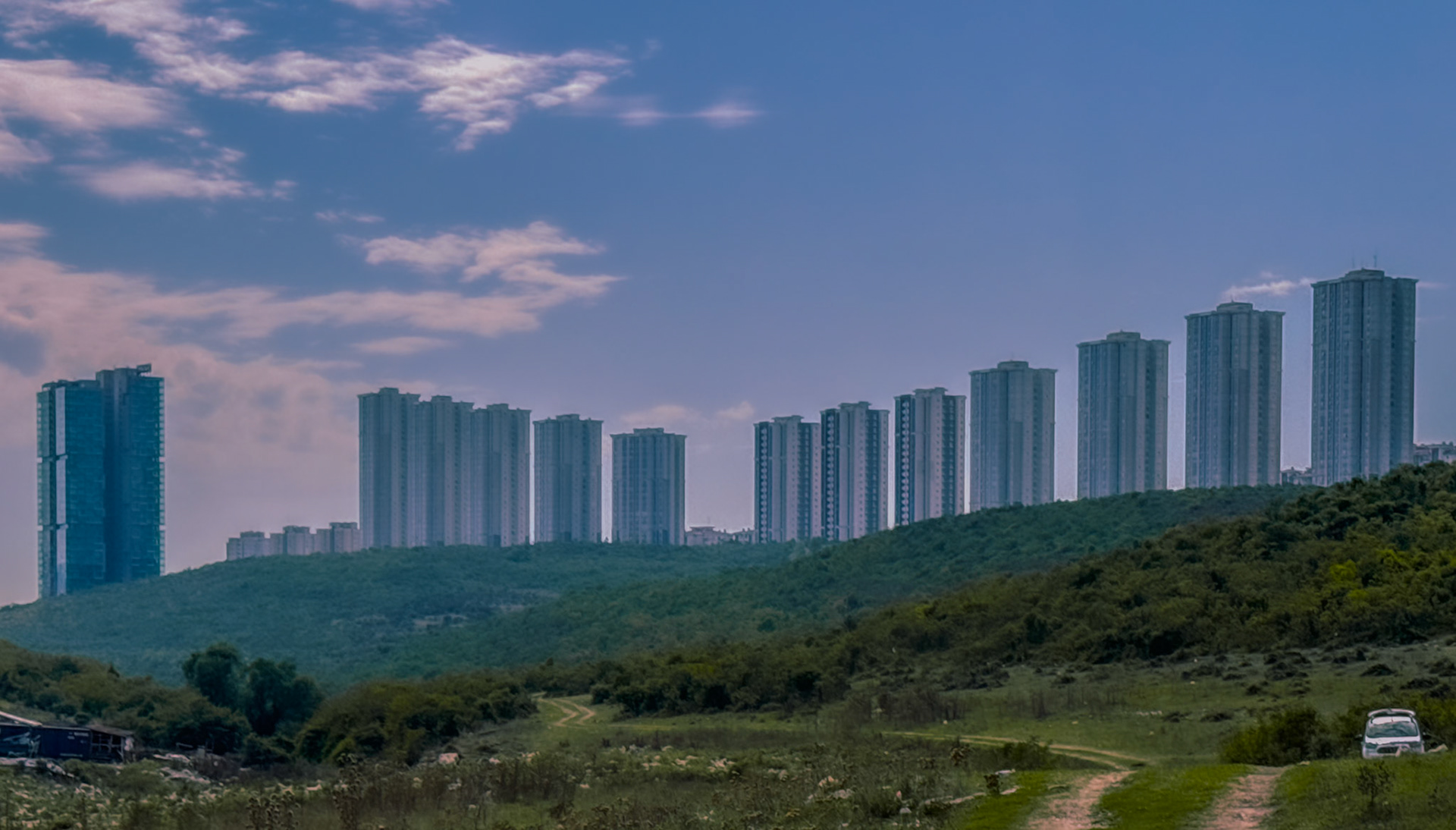 Şişekumları valley: Vaditepe towers