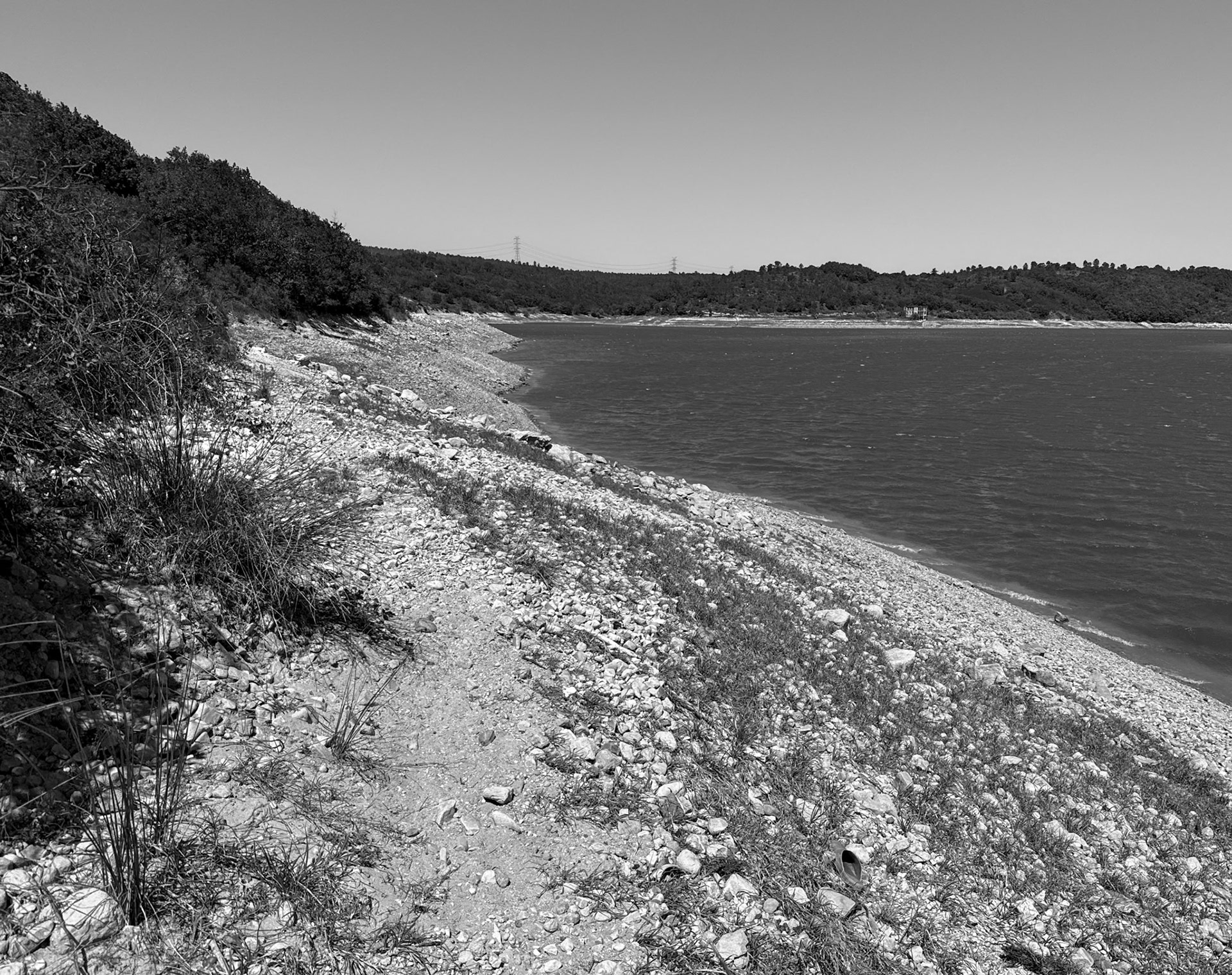 western Ömerli reservoir: shore walk