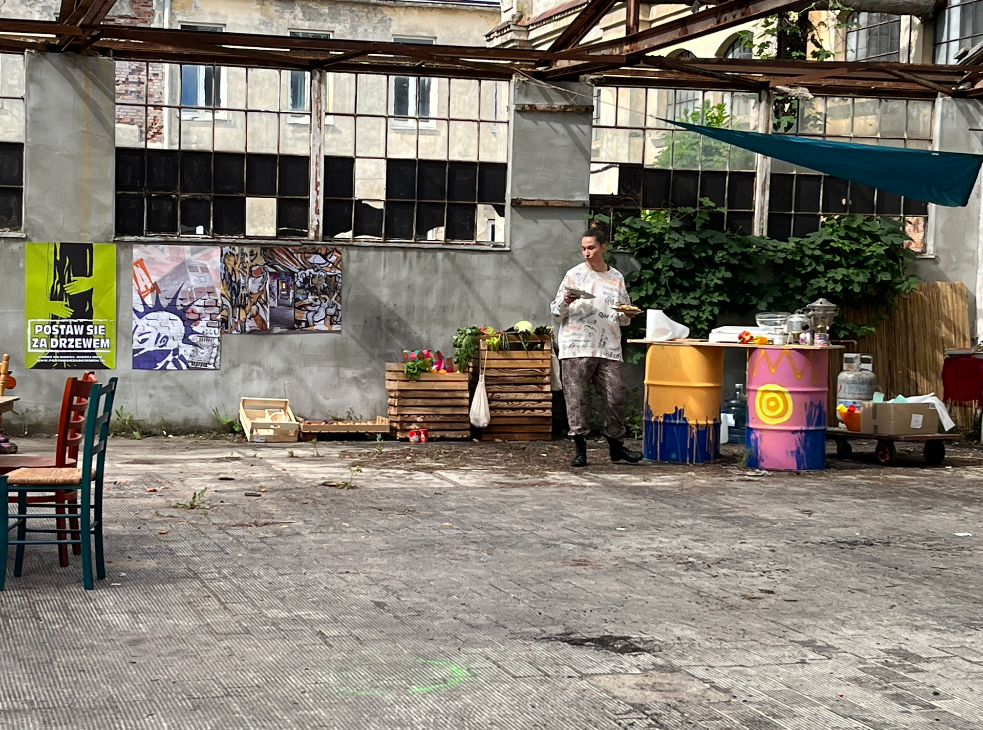 squat - patio