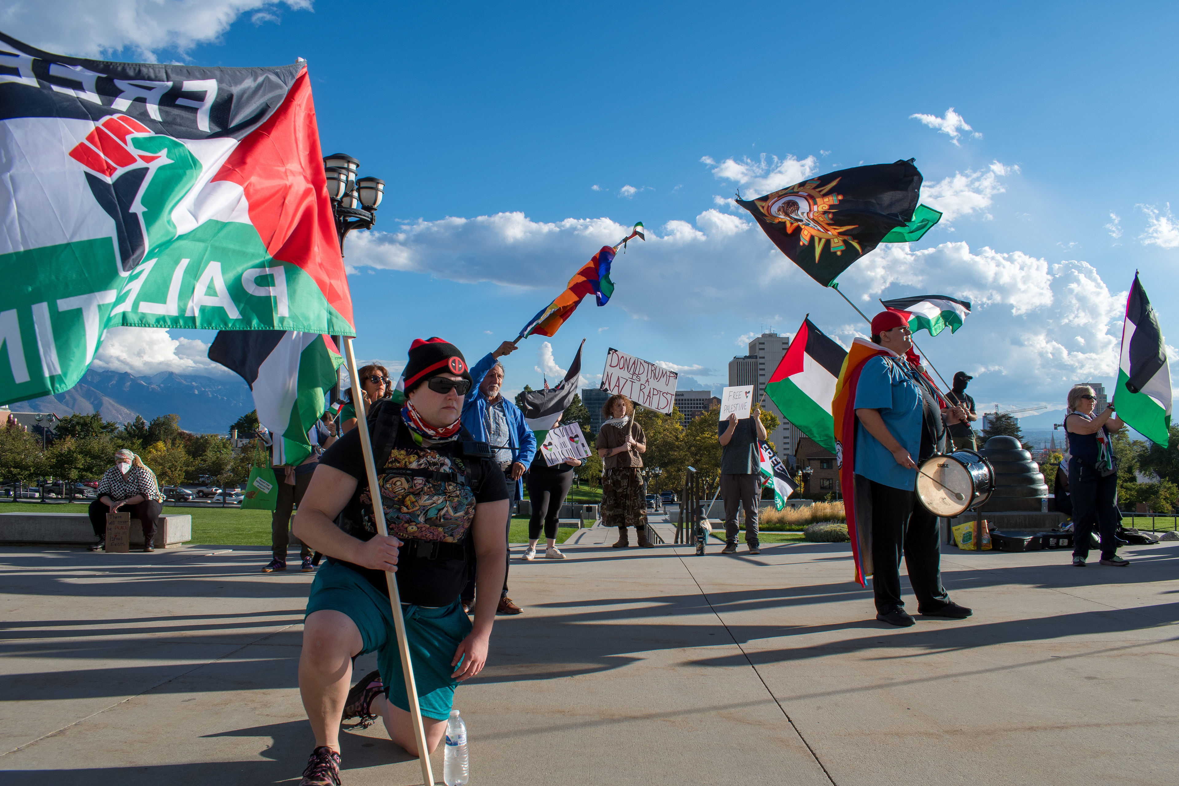 October 10, 2025, Salt Lake City, Utah, USA: Pro-Palestine demonstrators gather in front of the Utah State Capitol during the Free Palestine Rally. Participants hold flags and signs as part of the public demonstration. (Credit Image: © Charles-McClintock Wilson/ZUMA Press Wire)