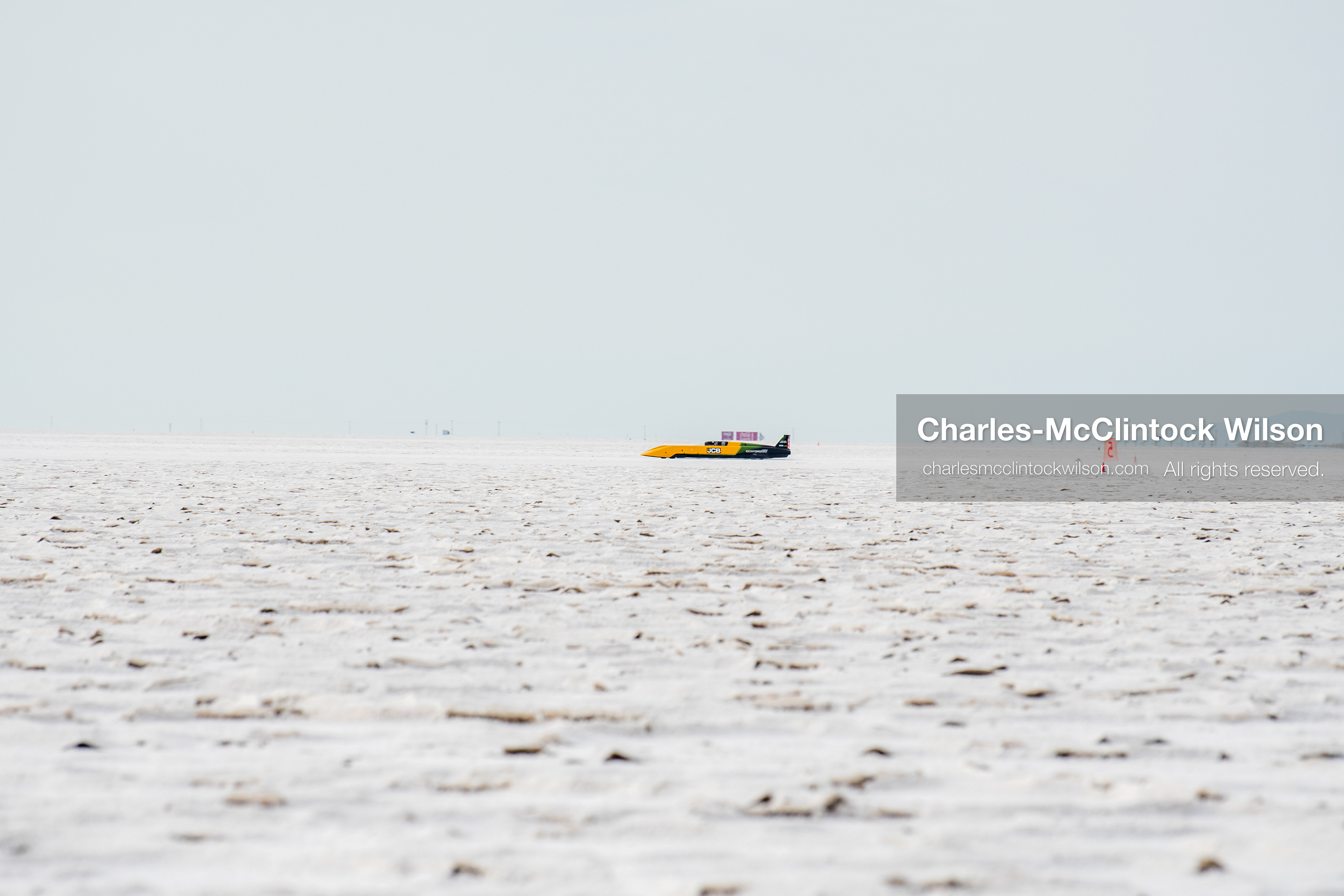 August 11, 2026, Wendover, Utah, USA: British driver Andy Green pilots the JCB Hydromax hydrogen‑powered streamliner across the Bonneville Salt Flats near Wendover, Utah, during high‑speed test runs ahead of a land‑speed record attempt. The retired Royal Air Force pilot, who previously set world records with ThrustSSC, is targeting new benchmarks for hydrogen propulsion under FIA observation. (Credit Image: © Charles‑McClintock Wilson / ZUMA Press Wire)