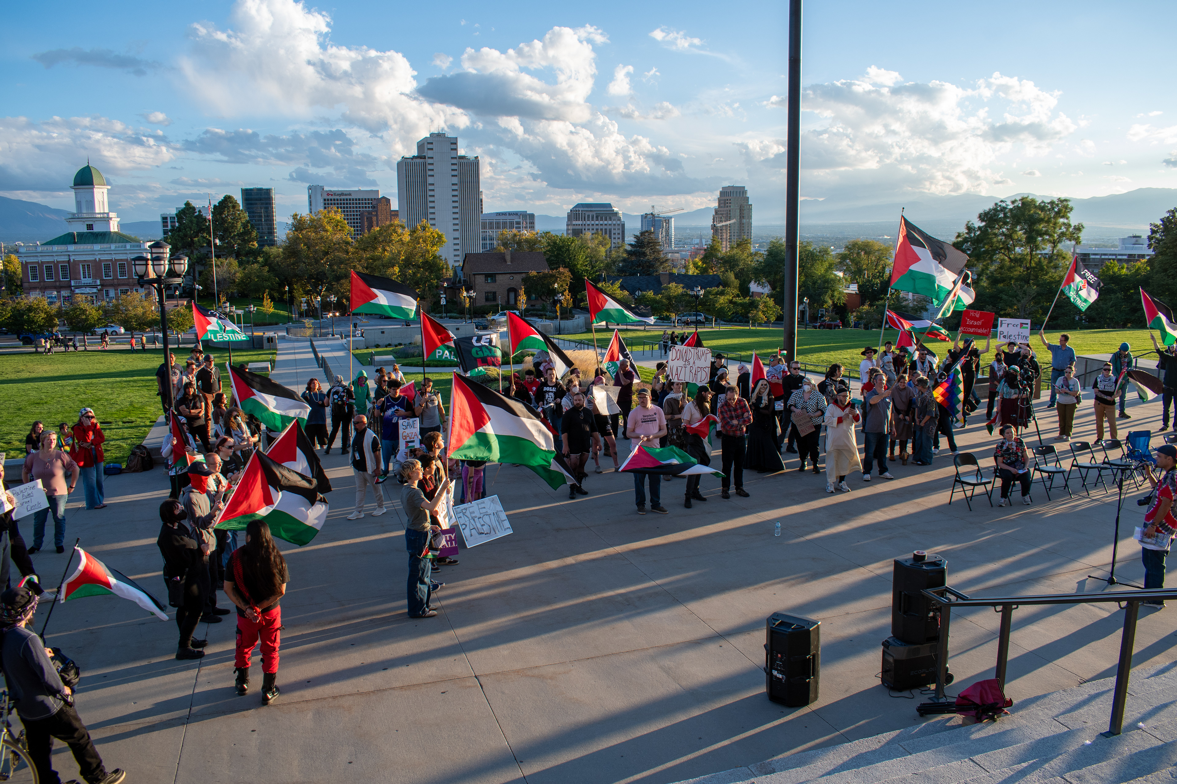 October 10, 2025, Salt Lake City, Utah, USA: Pro-Palestine demonstrators gather in front of the Utah State Capitol during the Free Palestine Rally. Participants hold flags and signs as part of the public demonstration. (Credit Image: © Charles-McClintock Wilson/ZUMA Press Wire)