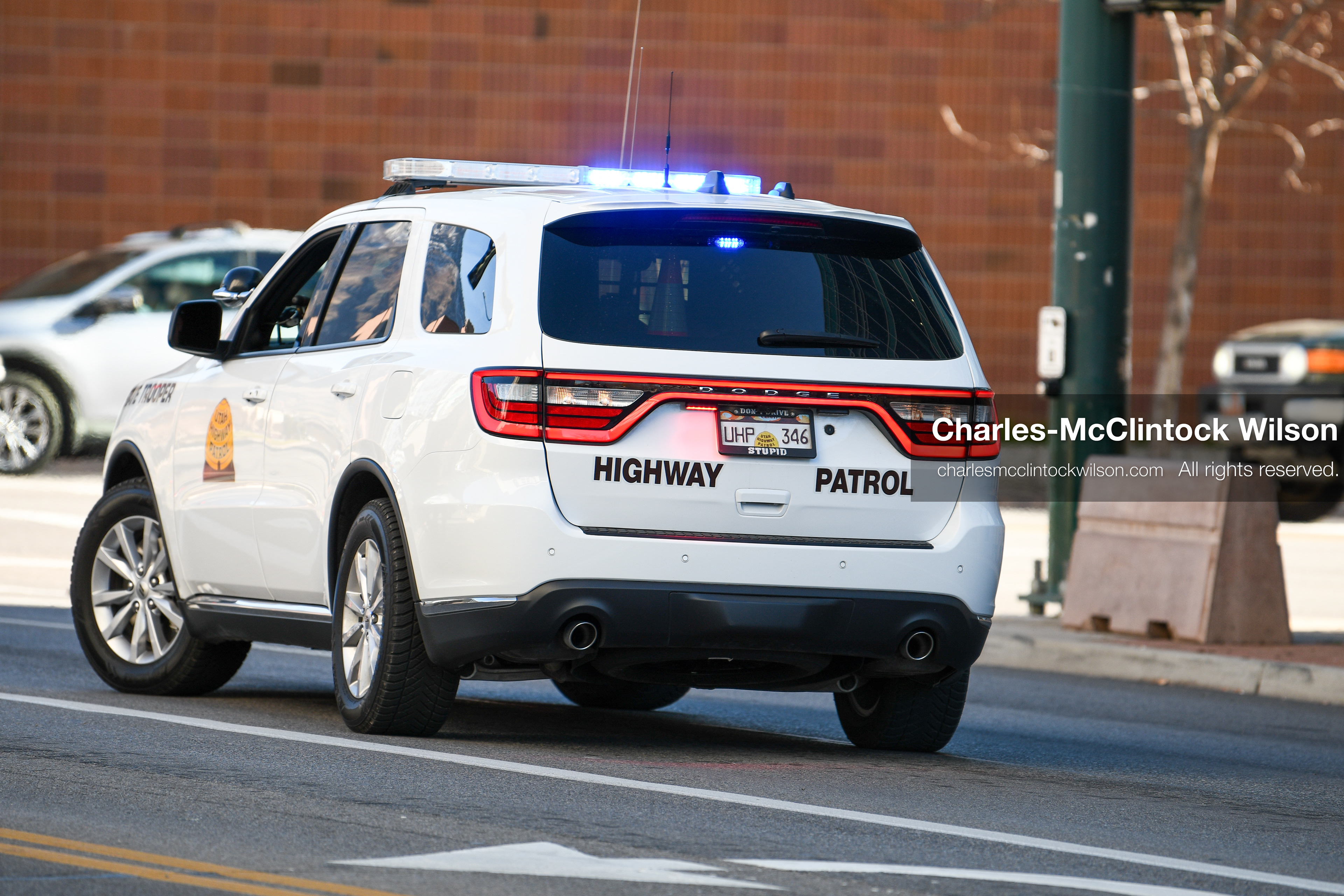 PROVO, UTAH, USA – DECEMBER 11, 2025: A Utah Highway Patrol vehicle is parked near the Fourth District Court in Provo during the first in‑person court appearance of Tyler Robinson in the Charlie Kirk murder case. (Credit Image: © Charles‑McClintock Wilson/ZUMA Press Wire)