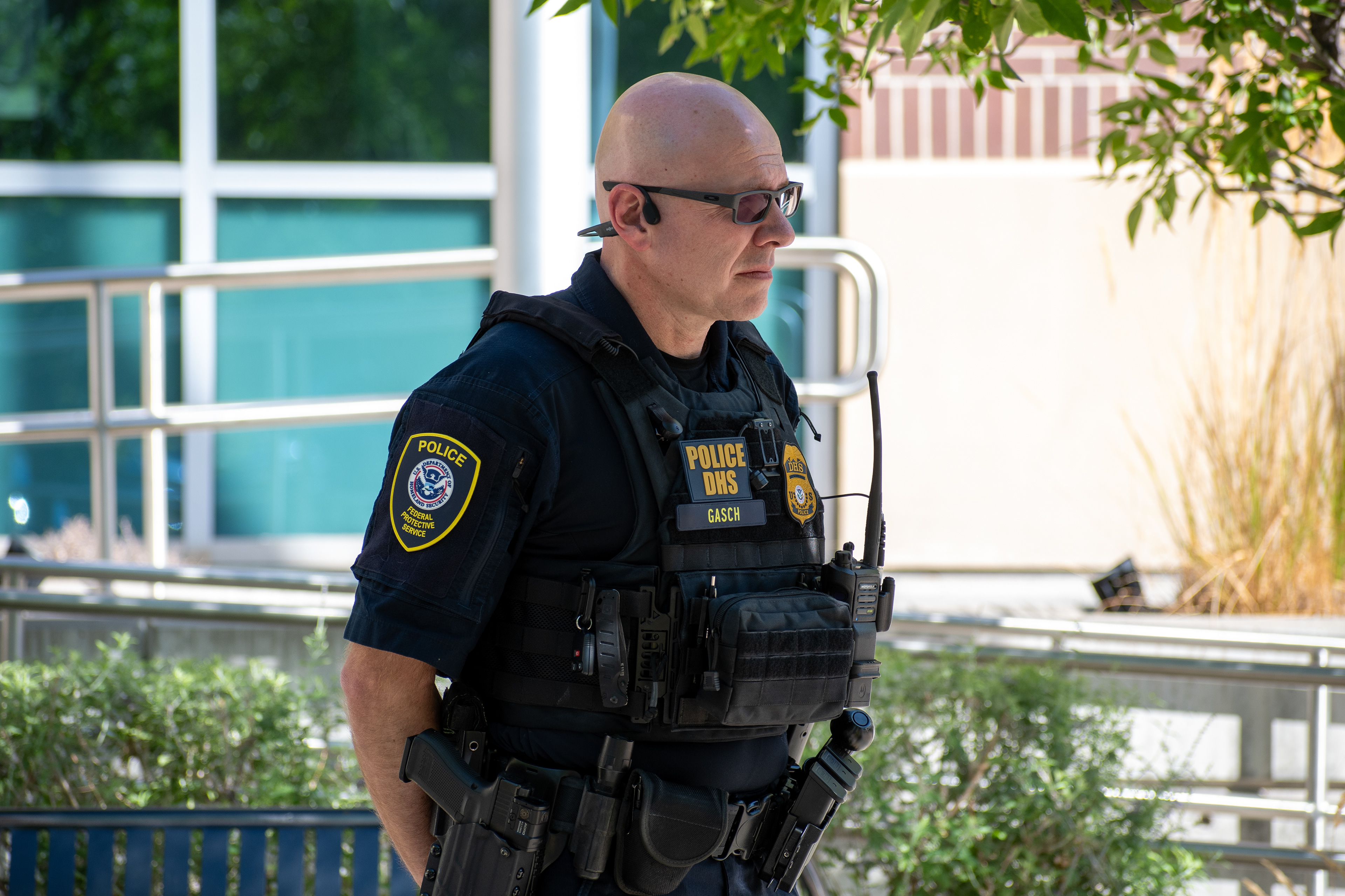 September 15, 2025 – Provo, Utah, United States: A Homeland Security police officer stands outside the Utah Valley Convention Center during a Department of Homeland Security career expo focused on recruiting law enforcement and security personnel. Photograph by Charles‑McClintock Wilson / ZUMA Press Wire