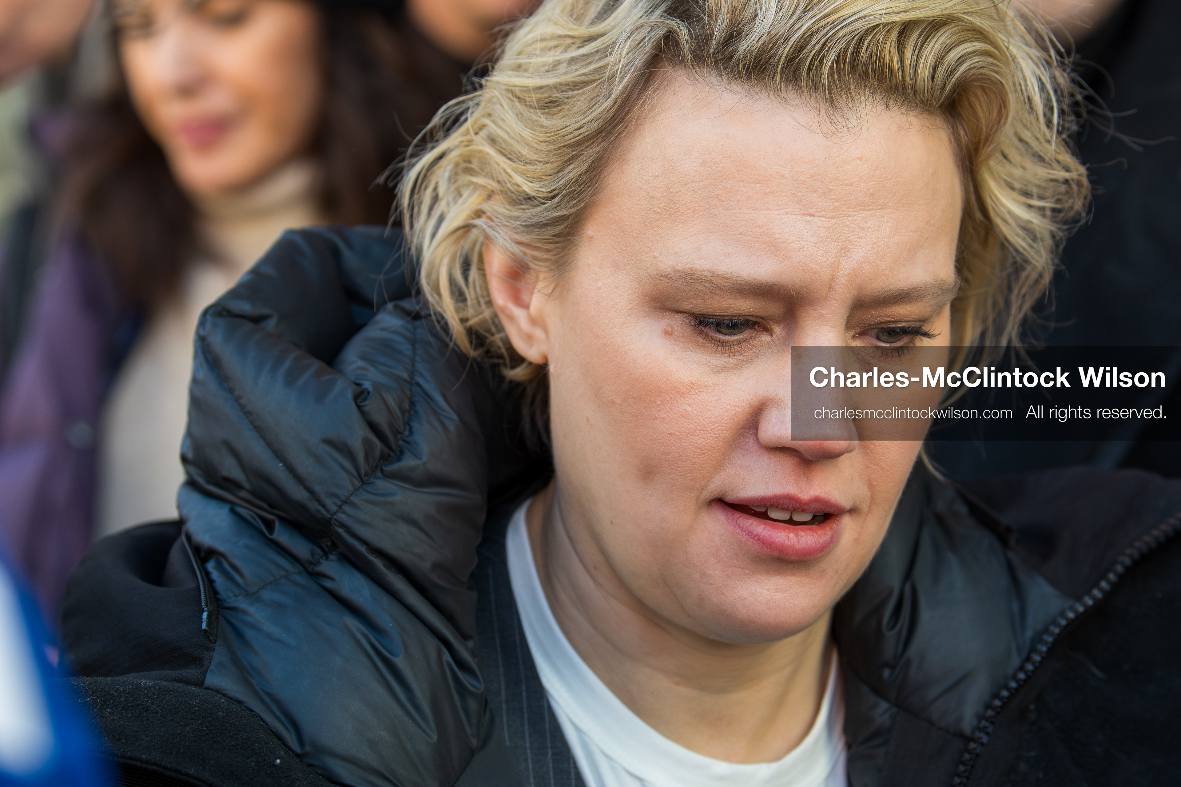 January 26, 2026, Park City, Utah, USA: US actress and comedian KATE MCKINNON signs autographs while leaving The Vulture Spot during the 2026 Sundance Film Festival in Park City, Utah. (Credit Image: © Charles McClintock Wilson/ZUMA Press Wire)