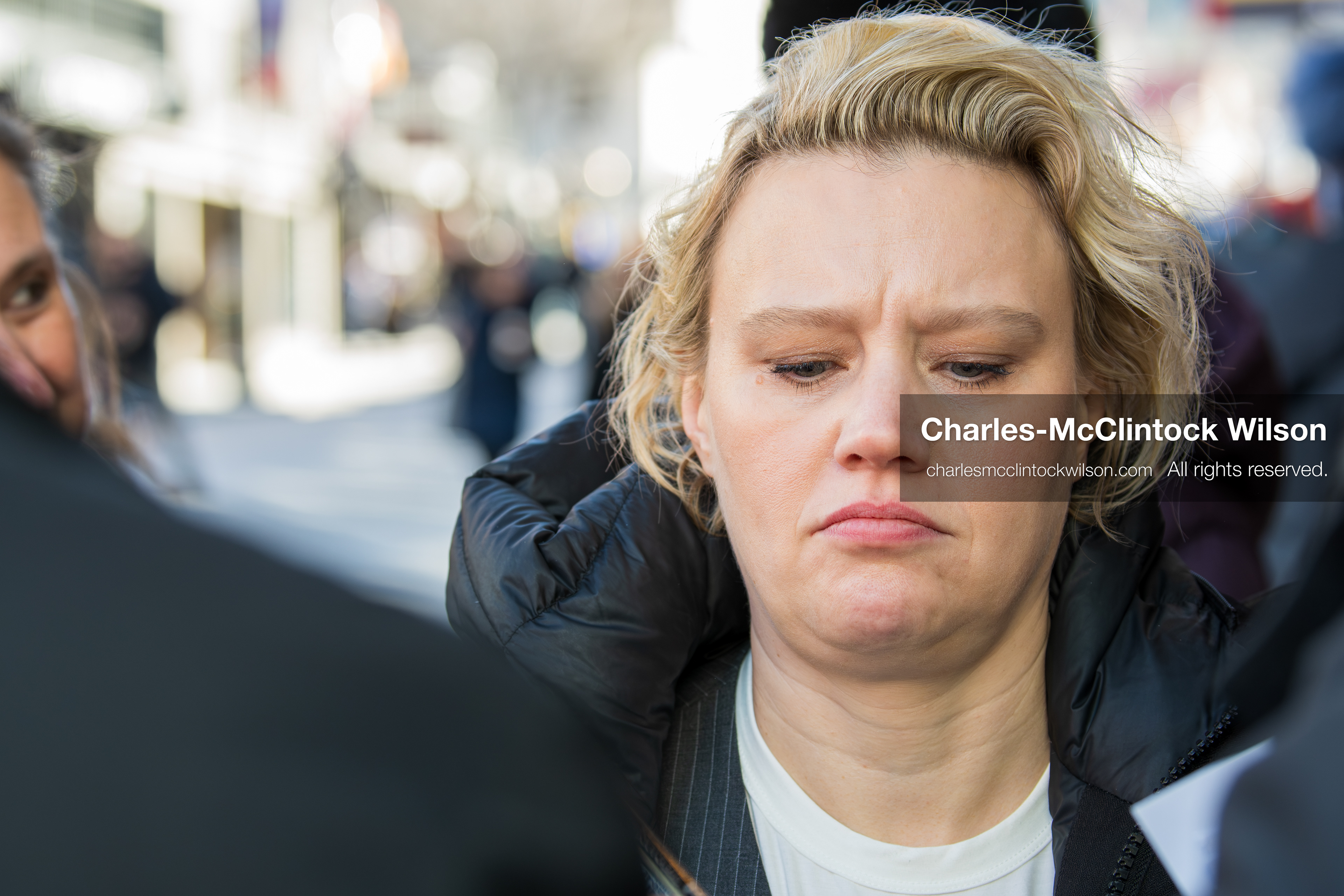 January 26, 2026, Park City, Utah, USA: US actress and comedian KATE MCKINNON signs autographs while leaving The Vulture Spot during the 2026 Sundance Film Festival in Park City, Utah. (Credit Image: © Charles McClintock Wilson/ZUMA Press Wire)