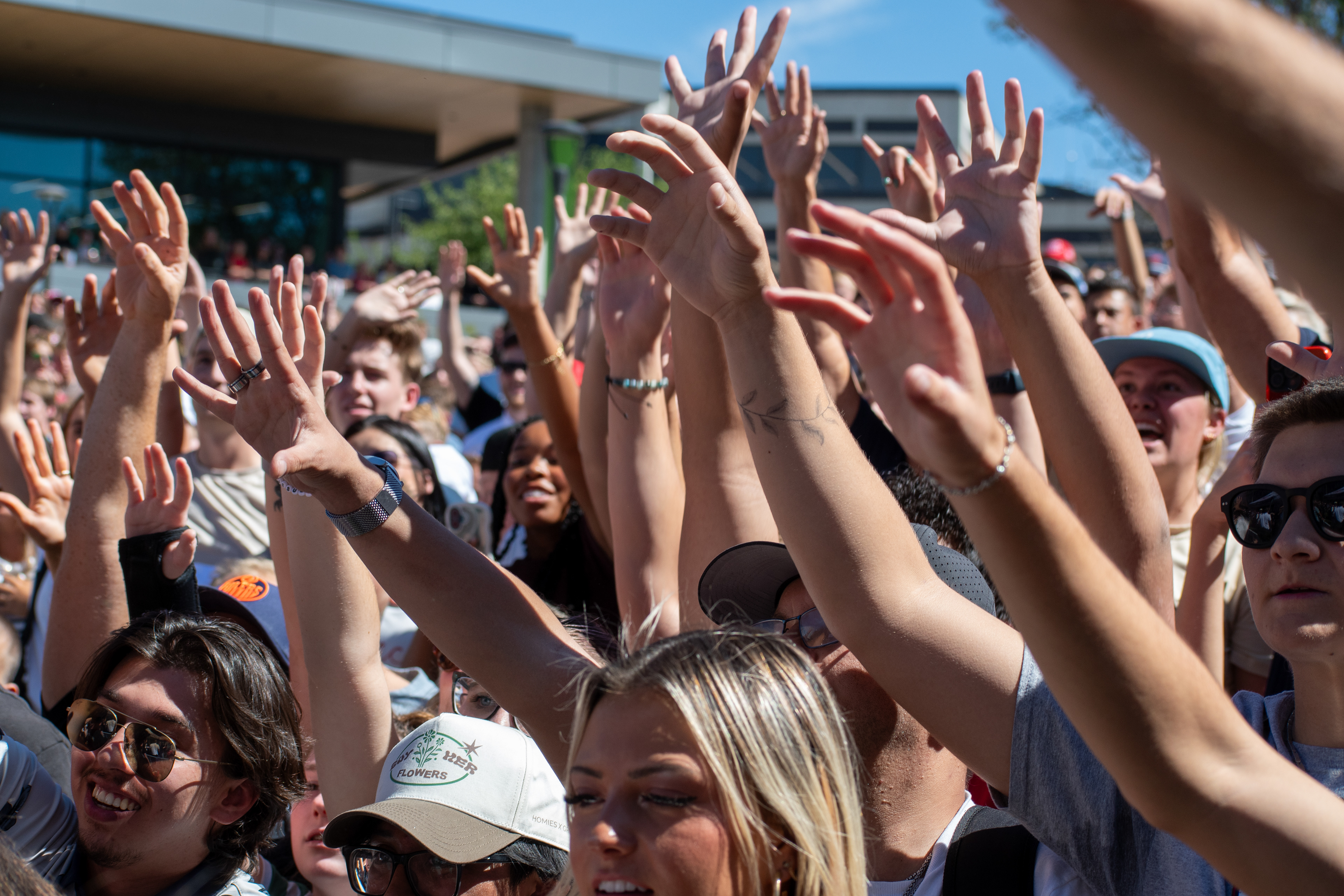 OREM, UTAH – SEPTEMBER 10, 2025: Attendees gather in close formation at Utah Valley University for the opening stop of the American Comeback Tour. The image captures a moment of shared anticipation and civic presence, reflecting the energy, emotion, and communal engagement that defined the event’s intended spirit. © Charles-McClintock Wilson / ZUMA Press
