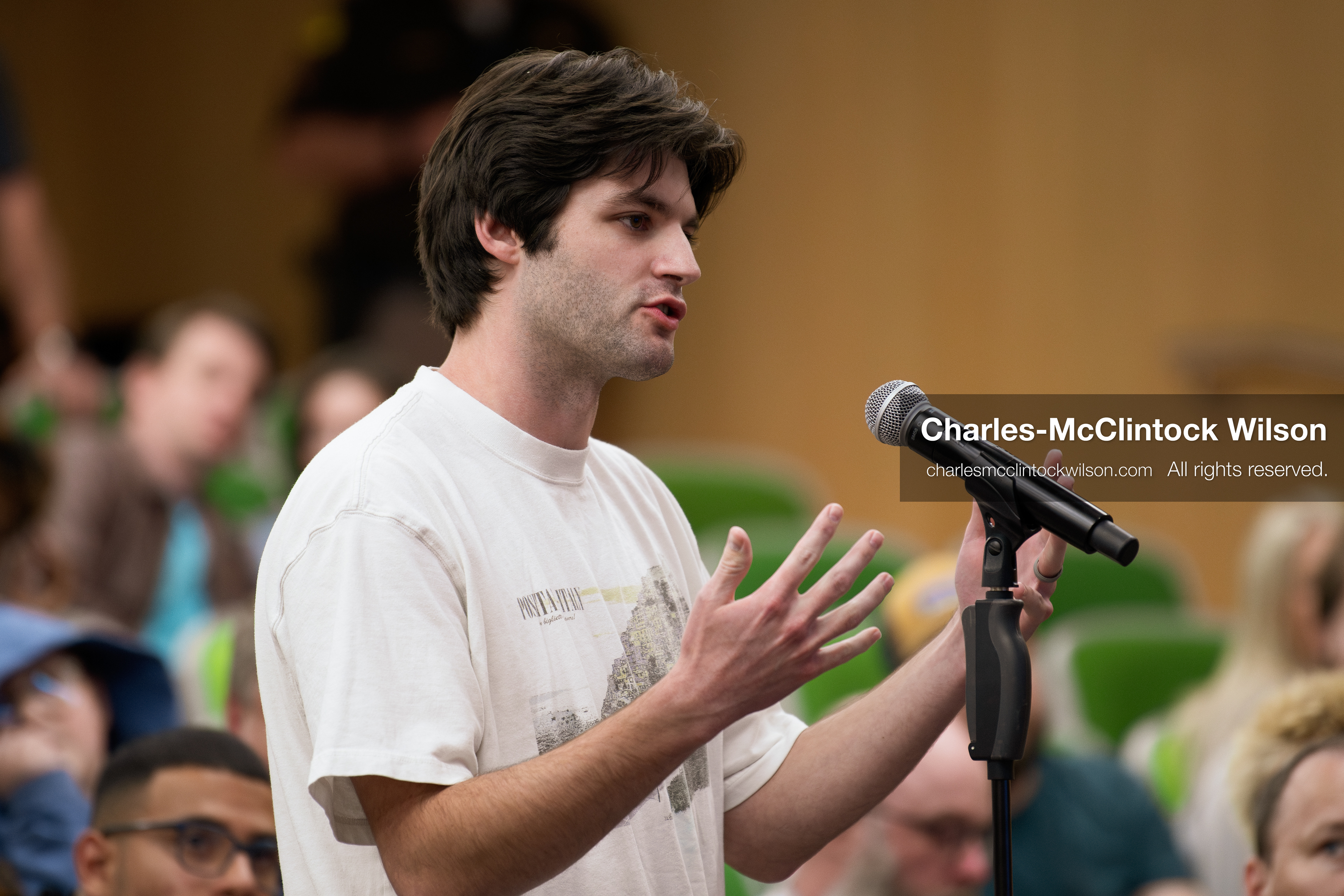 March 26, 2026, Orem, Utah, USA: A student speaks during a Q&A session at Frank Turek’s “Change My Mind” College Tour event at Utah Valley University in Orem, Utah. (Credit Image: © Charles-McClintock Wilson/ZUMA Press Wire)