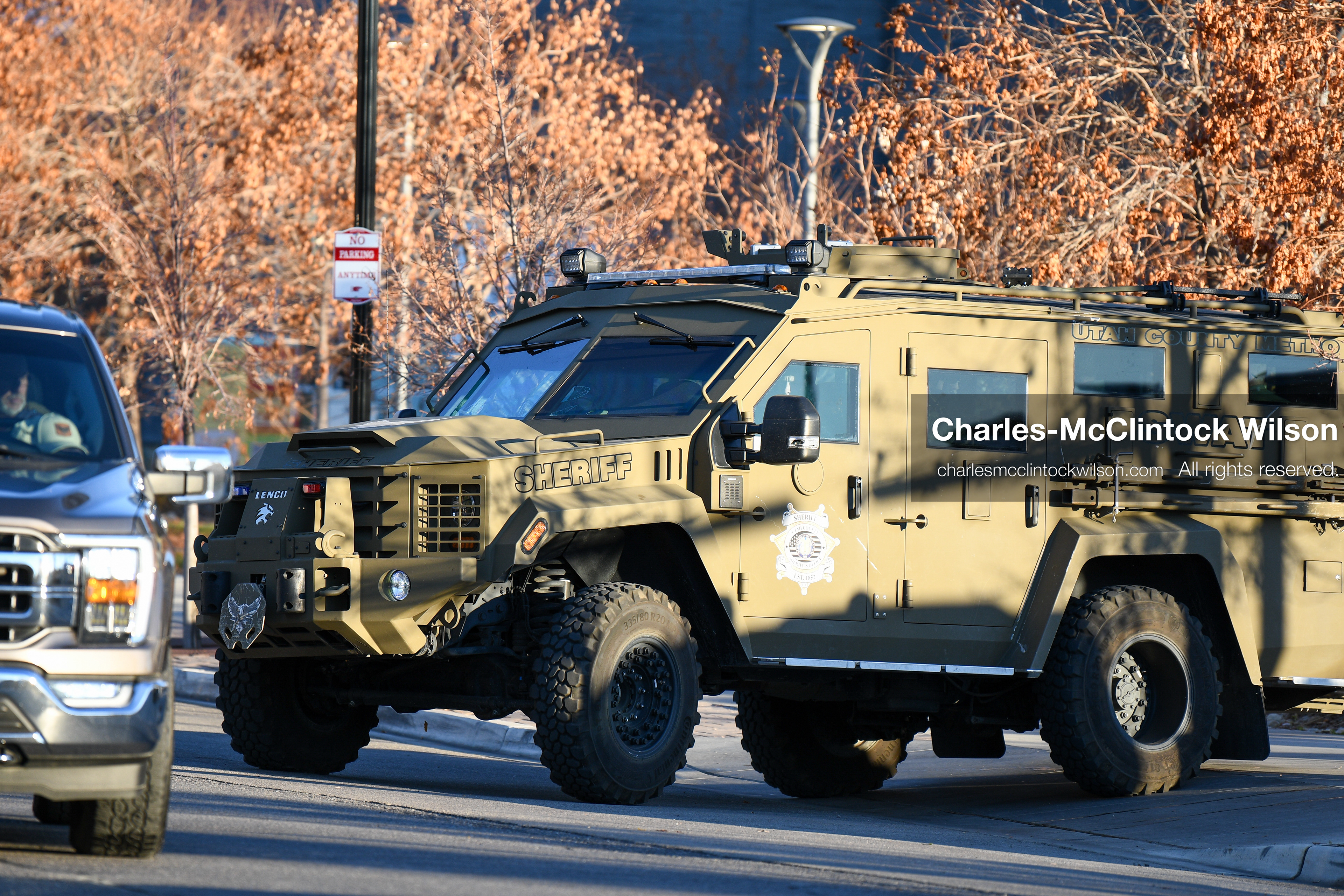 PROVO, UTAH, USA – DECEMBER 11, 2025: An armored vehicle operated by the Utah County Sheriff’s Office transports Tyler Robinson from the Fourth District Court in Provo following his first in‑person court appearance in the Charlie Kirk murder case. (Credit Image: © Charles‑McClintock Wilson/ZUMA Press Wire)