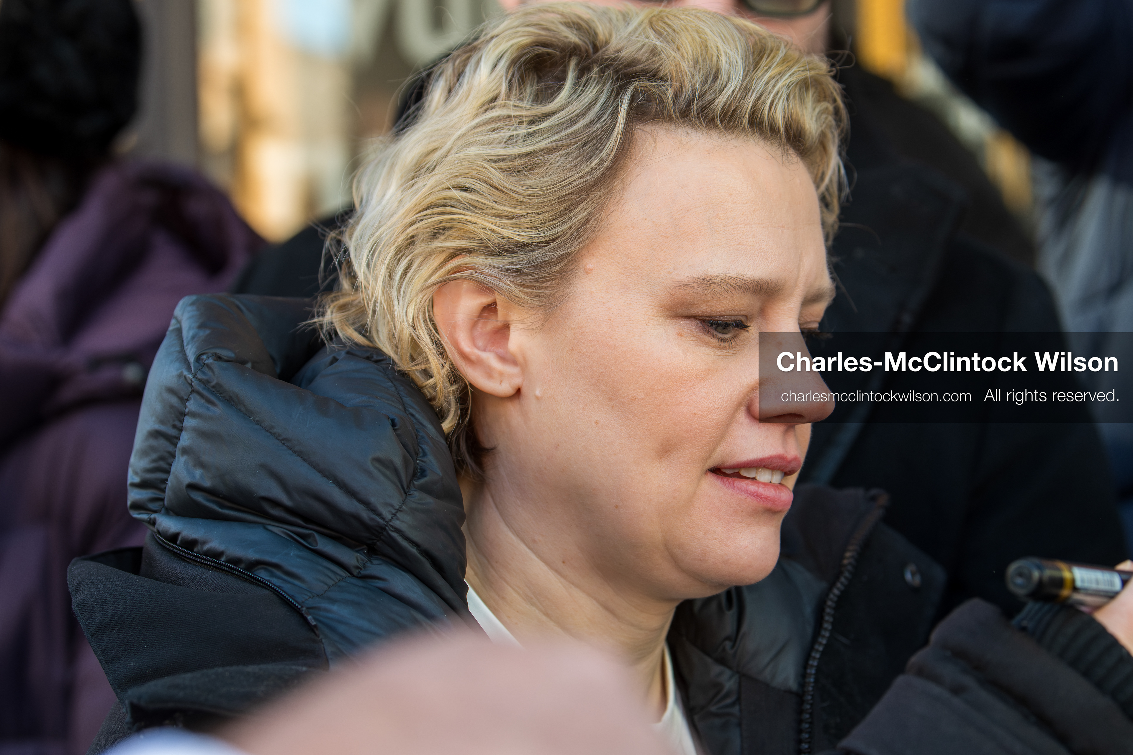 January 26, 2026, Park City, Utah, USA: US actress and comedian KATE MCKINNON signs autographs while leaving The Vulture Spot during the 2026 Sundance Film Festival in Park City, Utah. (Credit Image: © Charles McClintock Wilson/ZUMA Press Wire)