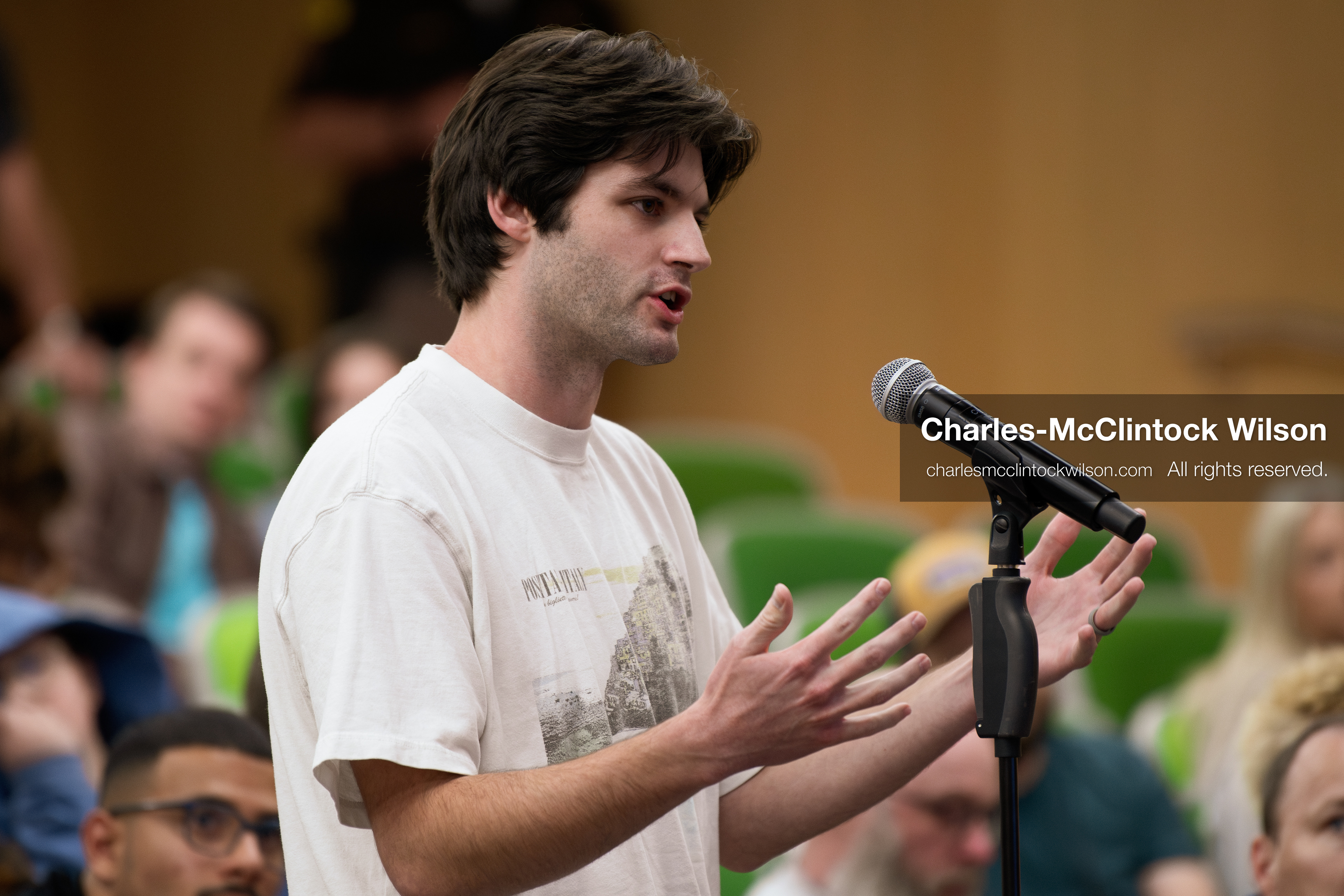 March 26, 2026, Orem, Utah, USA: A student speaks during a Q&A session at Frank Turek’s “Change My Mind” College Tour event at Utah Valley University in Orem, Utah. (Credit Image: © Charles-McClintock Wilson/ZUMA Press Wire)