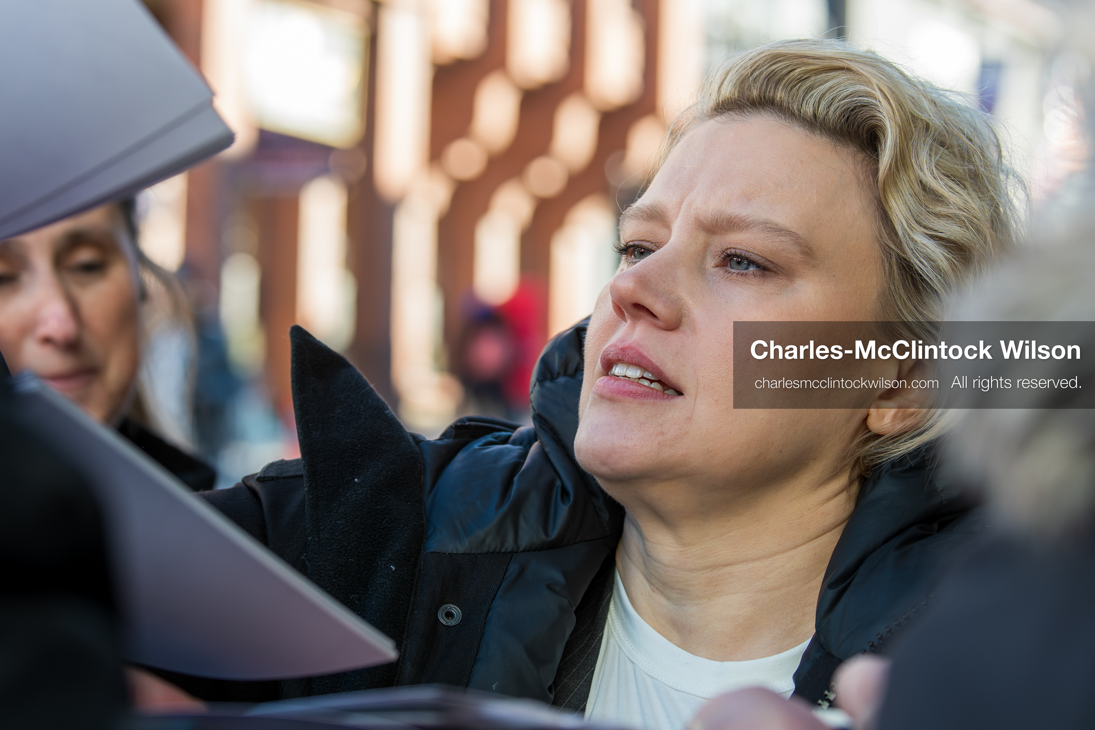January 26, 2026, Park City, Utah, USA: US actress and comedian KATE MCKINNON signs autographs while leaving The Vulture Spot during the 2026 Sundance Film Festival in Park City, Utah. (Credit Image: © Charles McClintock Wilson/ZUMA Press Wire)