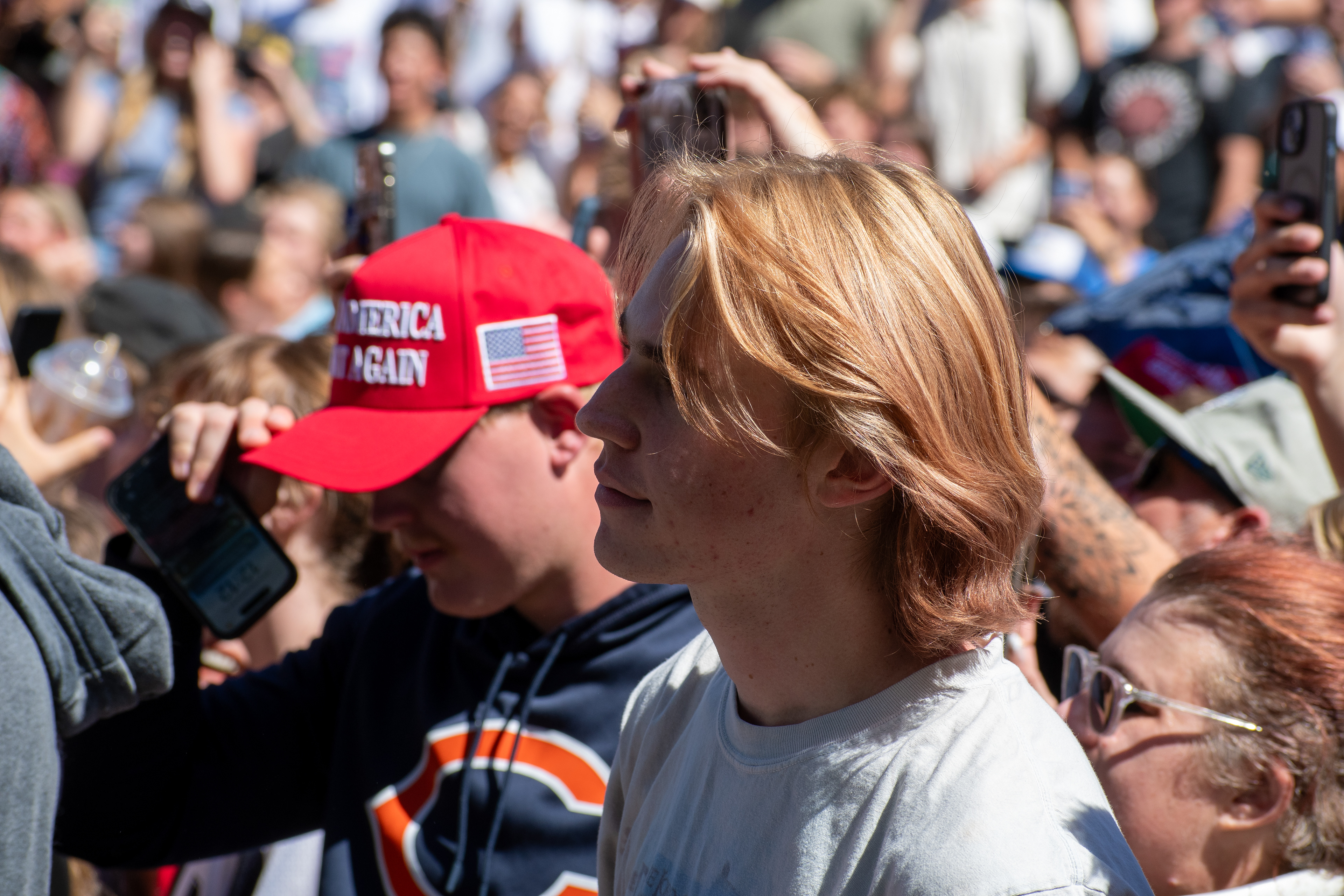OREM, UTAH – SEPTEMBER 10, 2025: Attendees gather in close formation at Utah Valley University for the opening stop of the American Comeback Tour. The image captures a moment of shared anticipation and civic presence, reflecting the energy, emotion, and communal engagement that defined the event’s intended spirit. © Charles-McClintock Wilson / ZUMA Press 