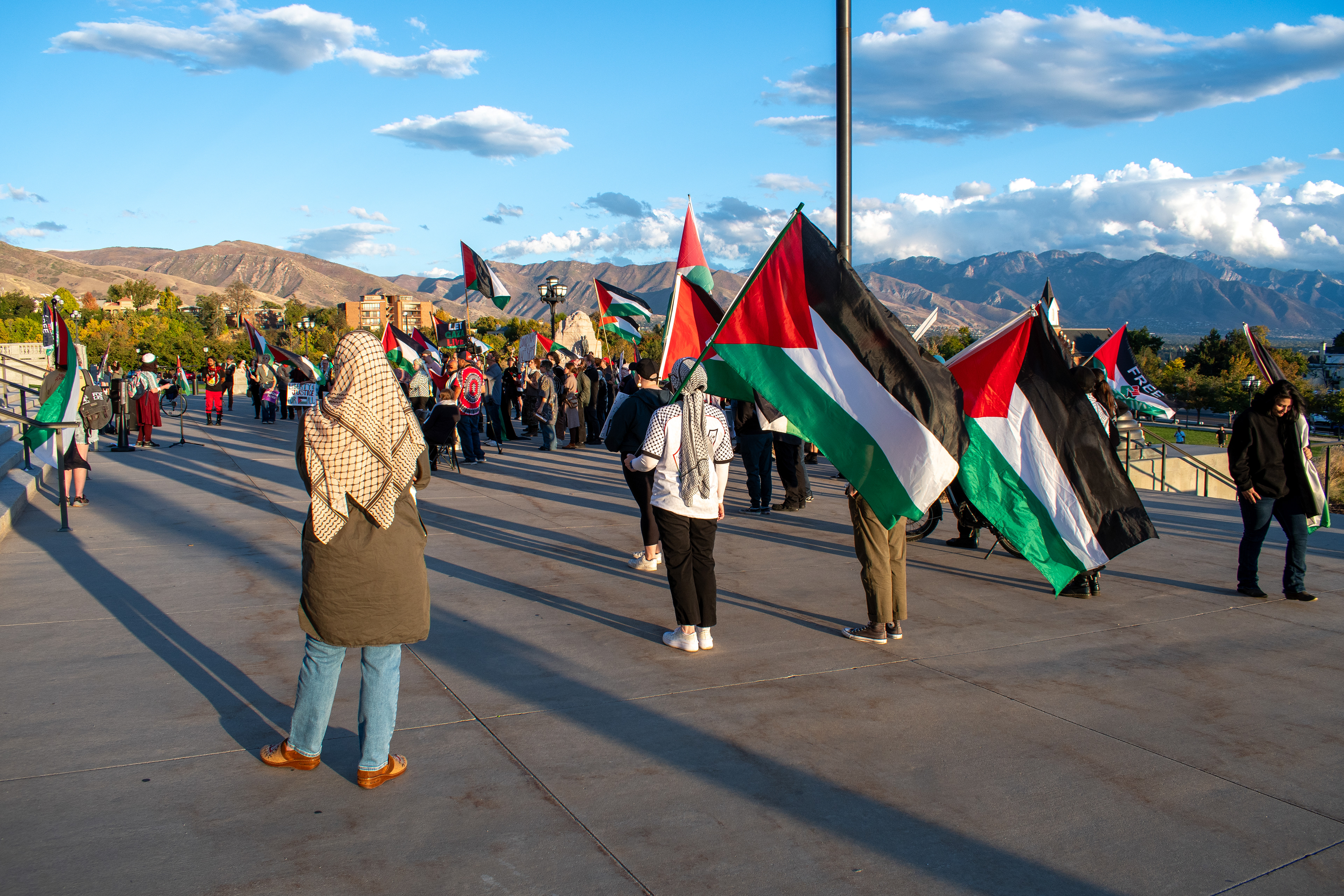 October 10, 2025, Salt Lake City, Utah, USA: Pro-Palestine demonstrators gather in front of the Utah State Capitol during the Free Palestine Rally. Participants hold flags and signs as part of the public demonstration. (Credit Image: © Charles-McClintock Wilson/ZUMA Press Wire)