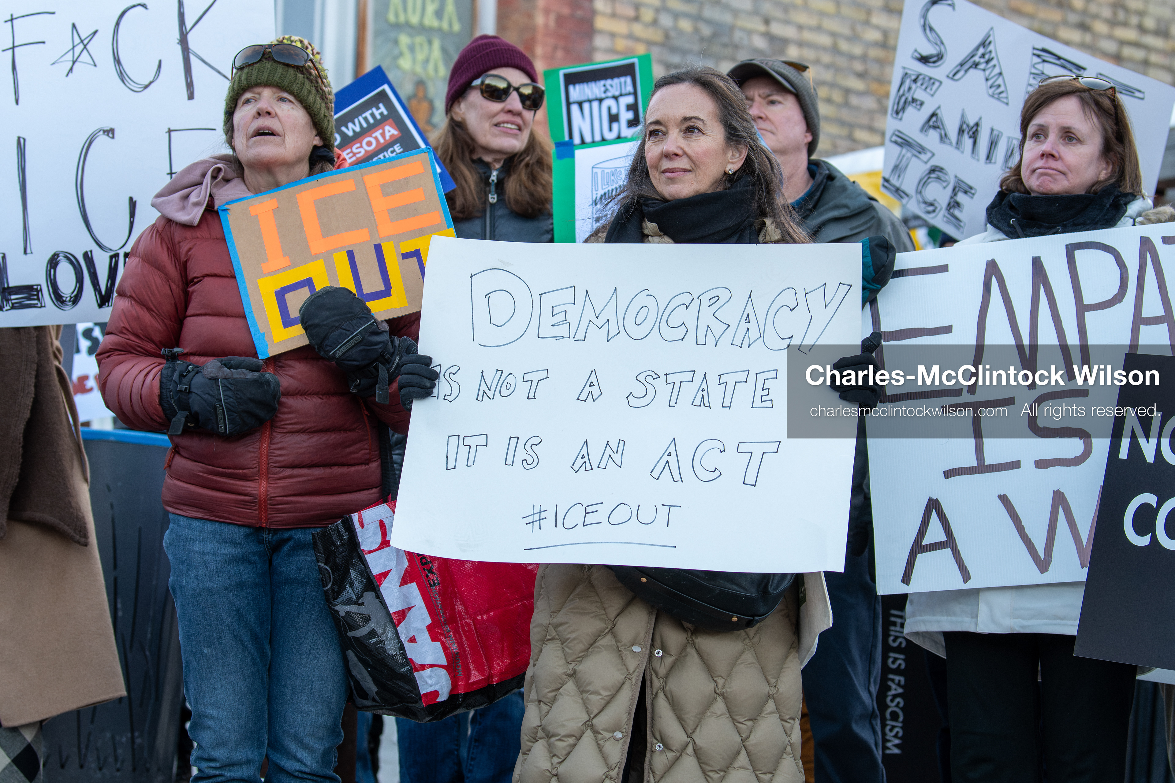January 26, 2026, Park City, Utah, USA: Demonstrators gather on Main Street holding signs and American flags during a protest opposing U.S. Immigration and Customs Enforcement (I.C.E.) ICE agents at the Sundance Film Festival in Park City, Utah, on Monday, Jan. 26, 2026. The event was held in response to the fatal shooting of Alex Pretti by a U.S. Border Patrol officer in Minneapolis. (Credit Image: © Charles McClintock Wilson/ZUMA Press Wire)