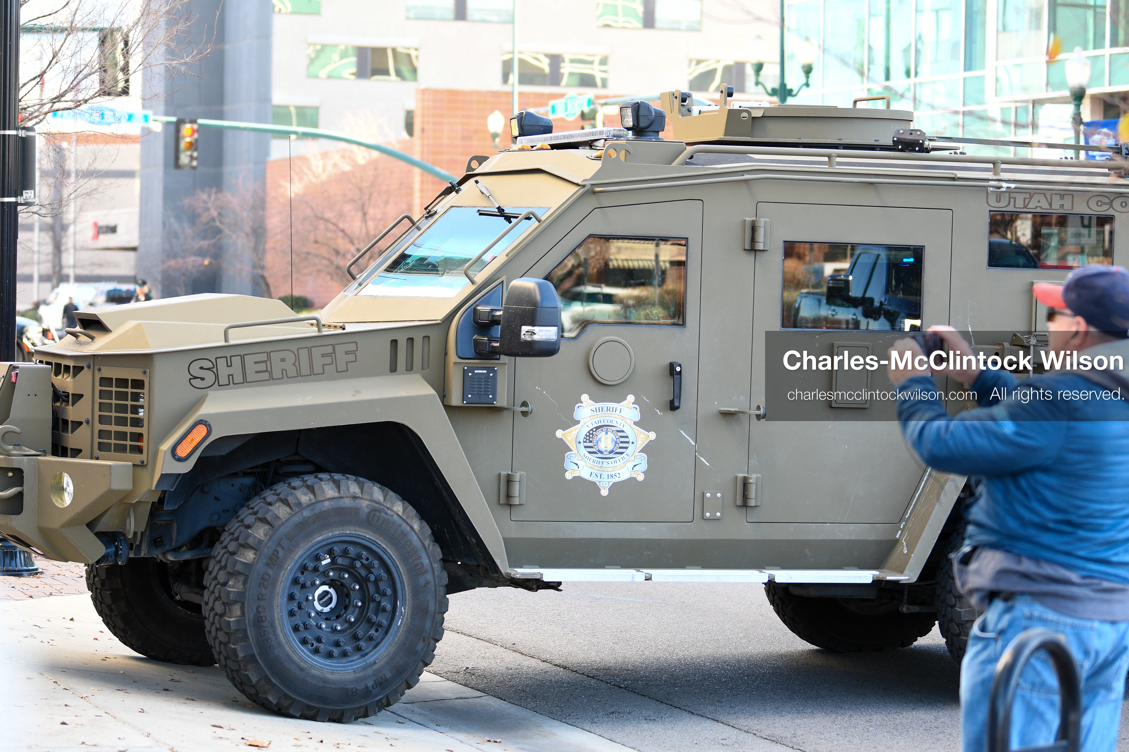 PROVO, UTAH, USA – DECEMBER 11, 2025: An armored vehicle marked SWAT arrives outside the Fourth District Court in Provo, Utah, transporting Tyler Robinson for his first in‑person court appearance in the Charlie Kirk murder case. (Credit Image: © Charles‑McClintock Wilson/ZUMA Press Wire)
