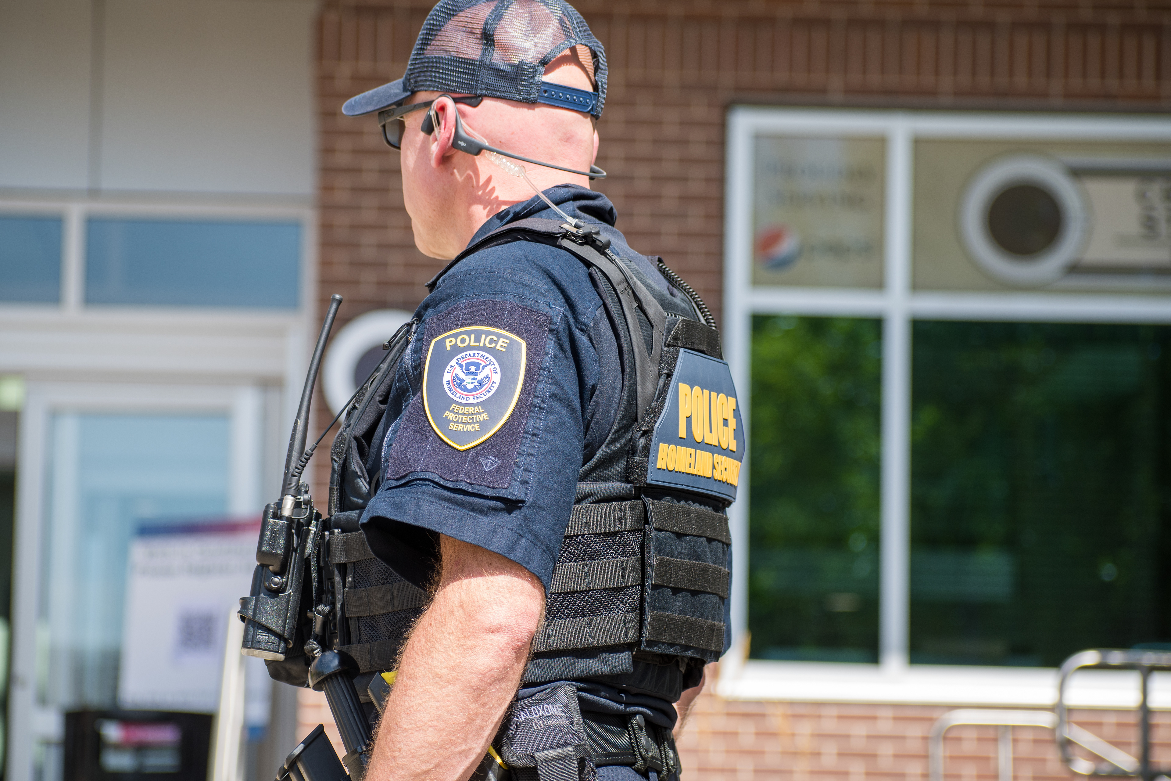 September 15, 2025 – Provo, Utah, United States: A Homeland Security police officer stands outside the Utah Valley Convention Center during a Department of Homeland Security career expo focused on recruiting law enforcement and security personnel. Photograph by Charles‑McClintock Wilson / ZUMA Press Wire