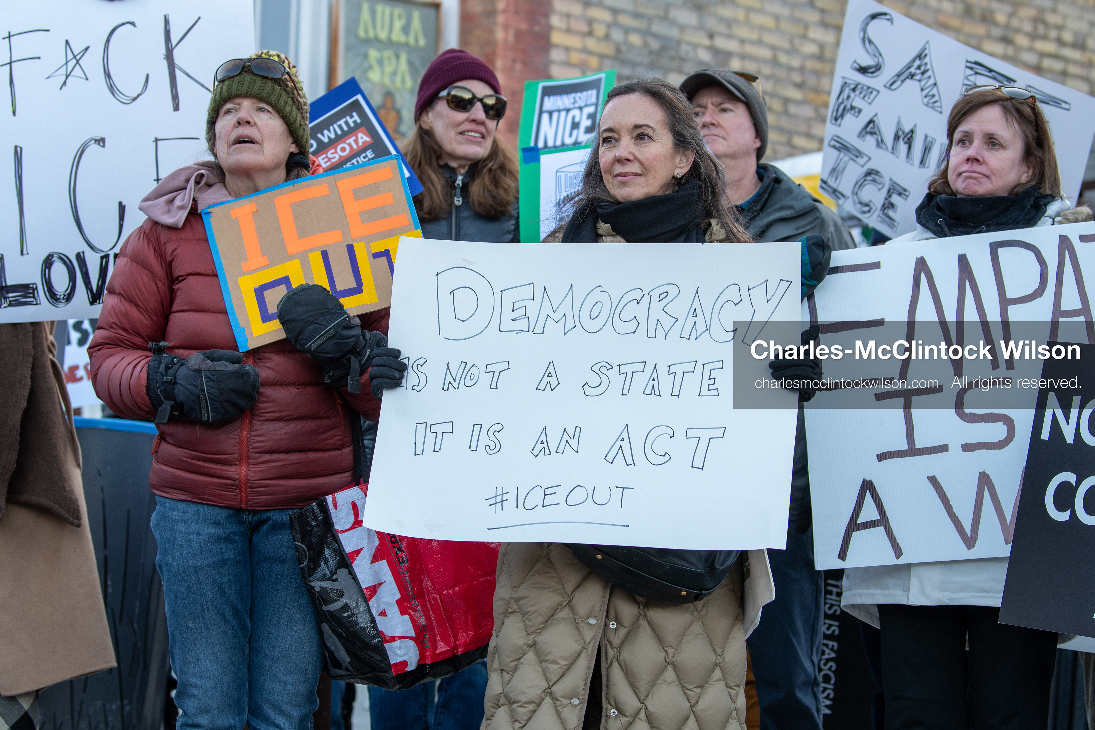 January 26, 2026, Park City, Utah, USA: Demonstrators gather on Main Street holding signs and American flags during a protest opposing U.S. Immigration and Customs Enforcement (I.C.E.) ICE agents at the Sundance Film Festival in Park City, Utah, on Monday, Jan. 26, 2026. The event was held in response to the fatal shooting of Alex Pretti by a U.S. Border Patrol officer in Minneapolis. (Credit Image: © Charles McClintock Wilson/ZUMA Press Wire)
