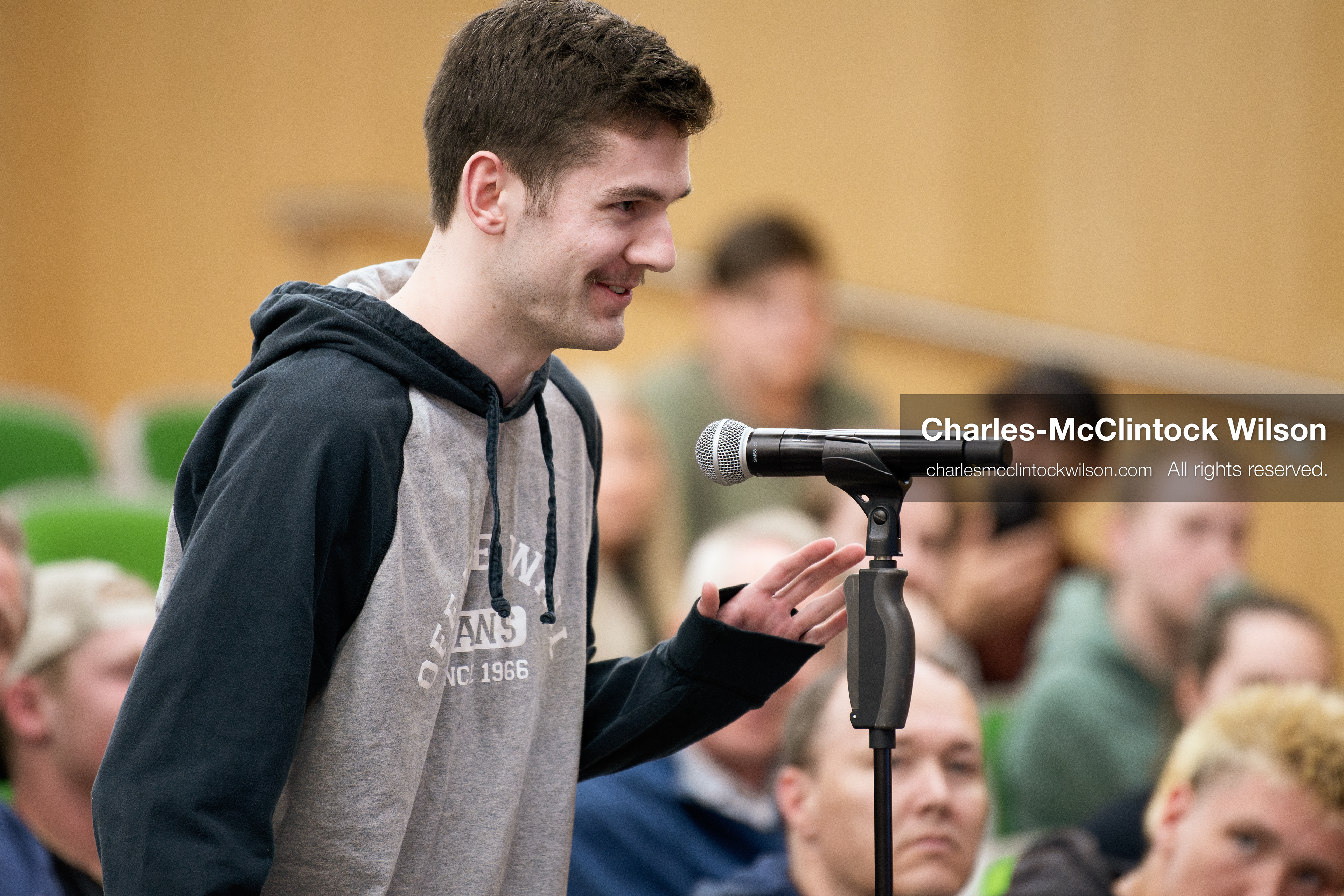 March 26, 2026, Orem, Utah, USA: A student speaks during a Q&A session at Frank Turek’s “Change My Mind” College Tour event at Utah Valley University in Orem, Utah. (Credit Image: © Charles-McClintock Wilson/ZUMA Press Wire)