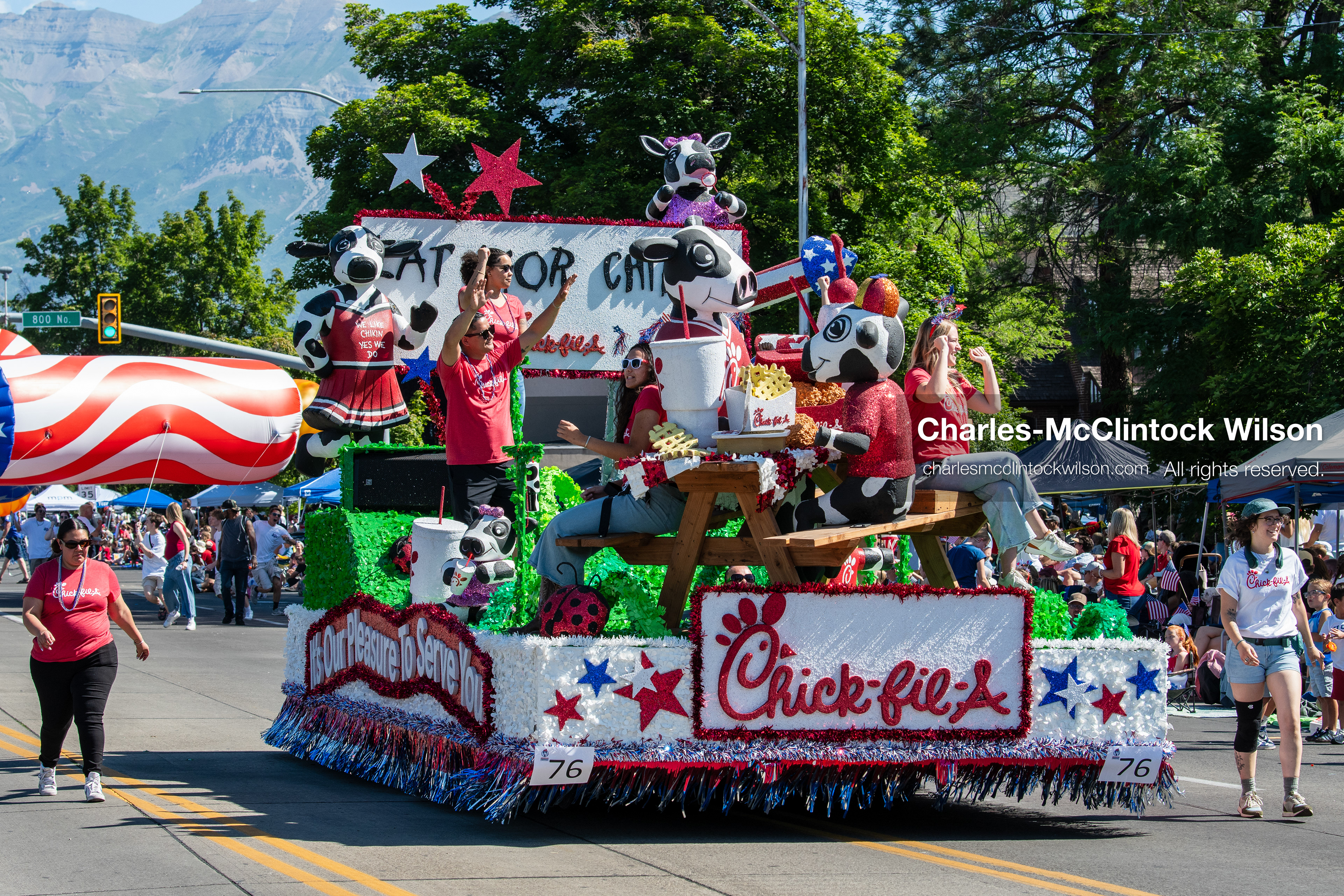  July 4, 2026, Provo, Utah, USA: A Chick-fil-A commercial parade float featuring cow mascots and the slogan ''It's Our Pleasure To Serve You'' rolls down the street during America's Freedom Festival Grand Parade in Provo, Utah, Saturday, July 4, 2026. The annual Independence Day event features expanded programming to honor the 250th anniversary of United States independence. (Credit Image: © Charles-McClintock Wilson/ZUMA Press Wire)