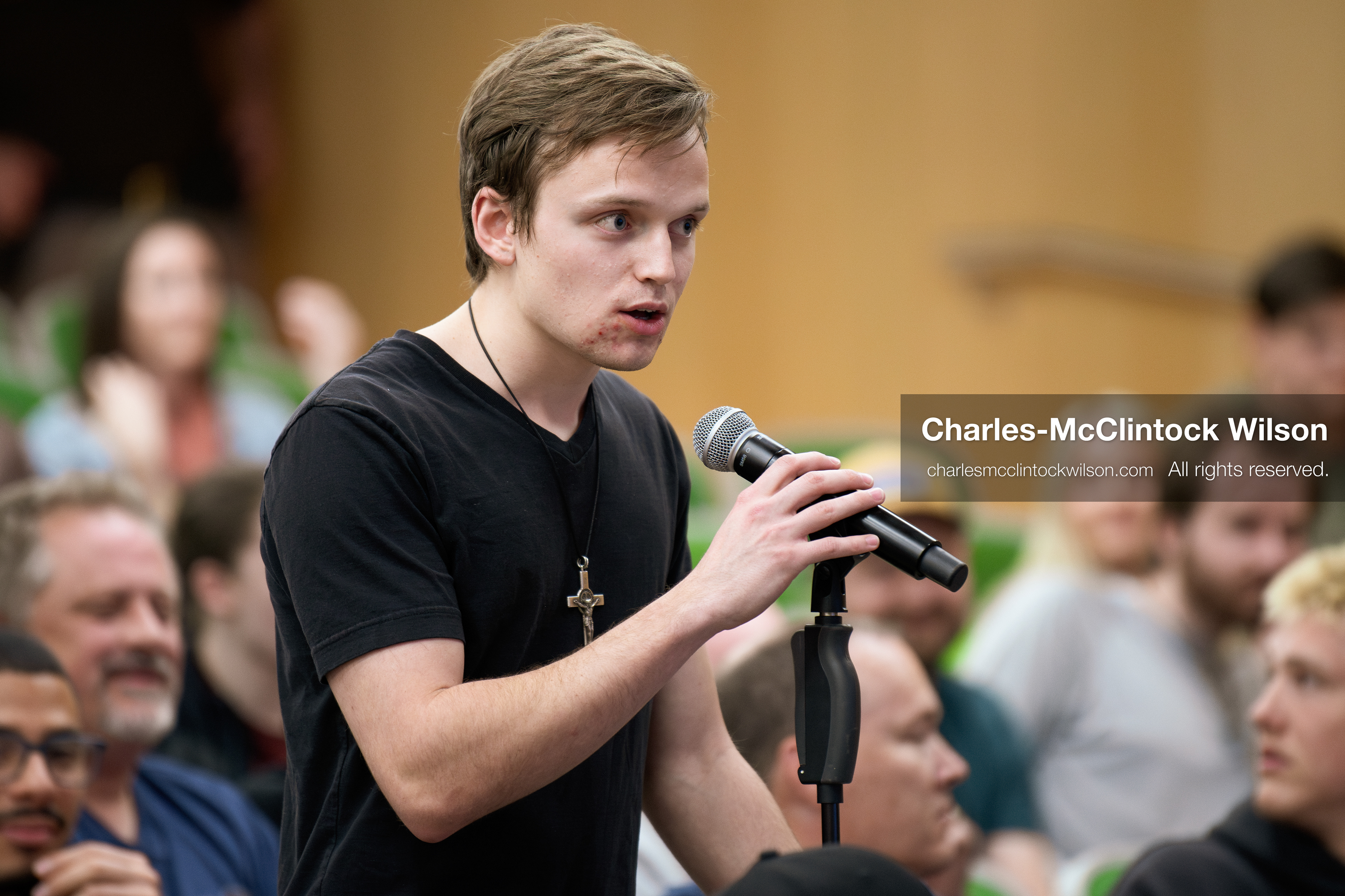March 26, 2026, Orem, Utah, USA: A student speaks during a Q&A session at Frank Turek’s “Change My Mind” College Tour event at Utah Valley University in Orem, Utah. (Credit Image: © Charles-McClintock Wilson/ZUMA Press Wire)