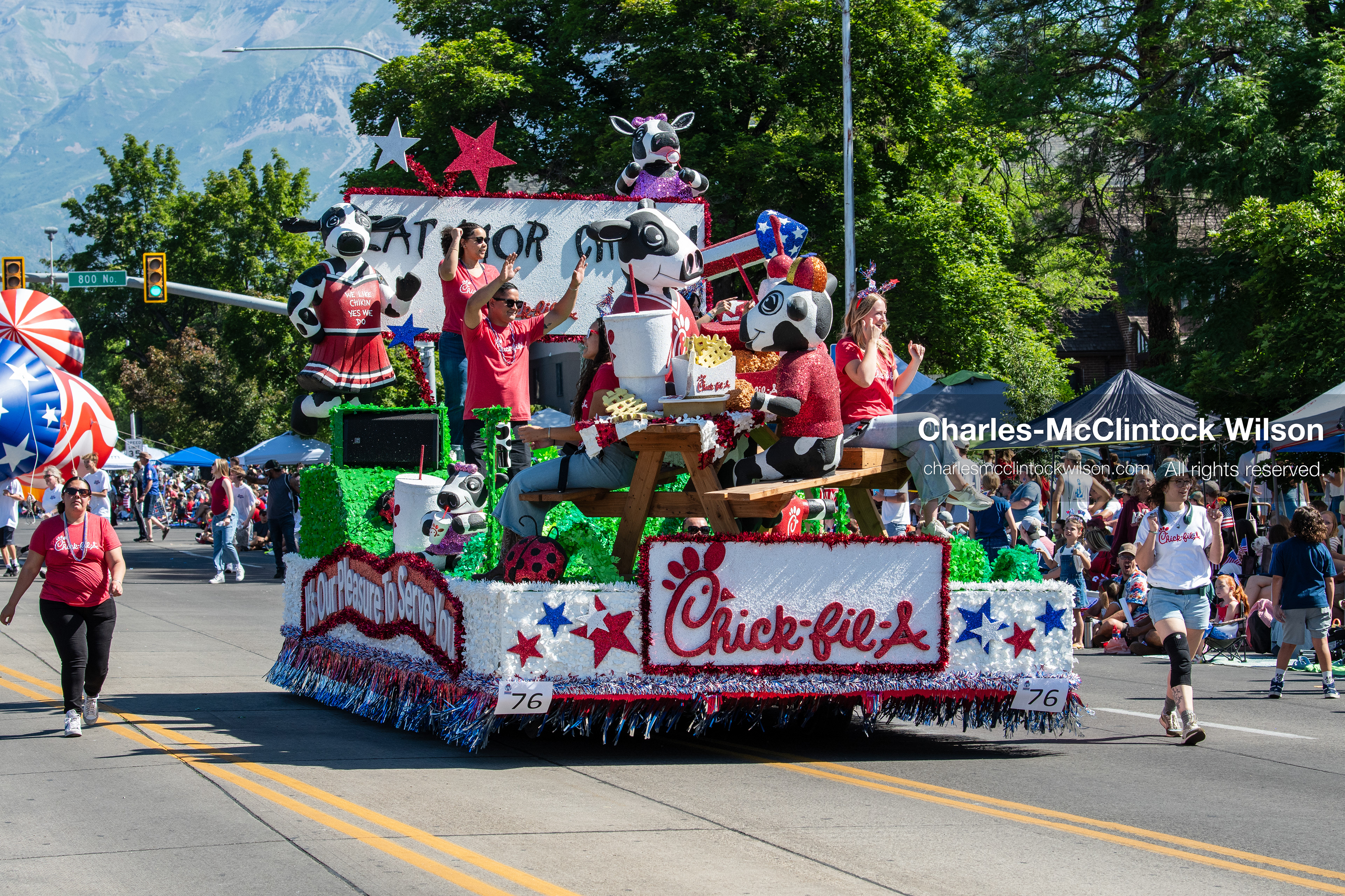  July 4, 2026, Provo, Utah, USA: A Chick-fil-A commercial parade float featuring cow mascots and the slogan ''It's Our Pleasure To Serve You'' rolls down the street during America's Freedom Festival Grand Parade in Provo, Utah, Saturday, July 4, 2026. The annual Independence Day event features expanded programming to honor the 250th anniversary of United States independence. (Credit Image: © Charles-McClintock Wilson/ZUMA Press Wire)