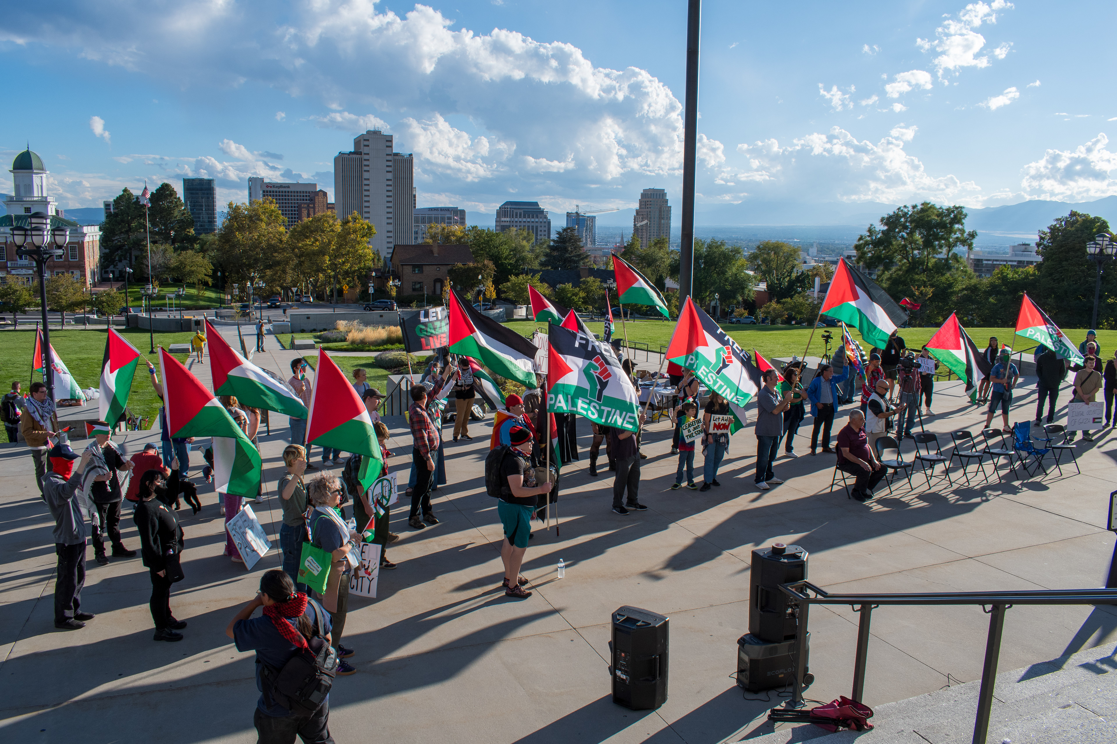 October 10, 2025, Salt Lake City, Utah, USA: Pro-Palestine demonstrators gather in front of the Utah State Capitol during the Free Palestine Rally. Participants hold flags and signs as part of the public demonstration. (Credit Image: © Charles-McClintock Wilson/ZUMA Press Wire)