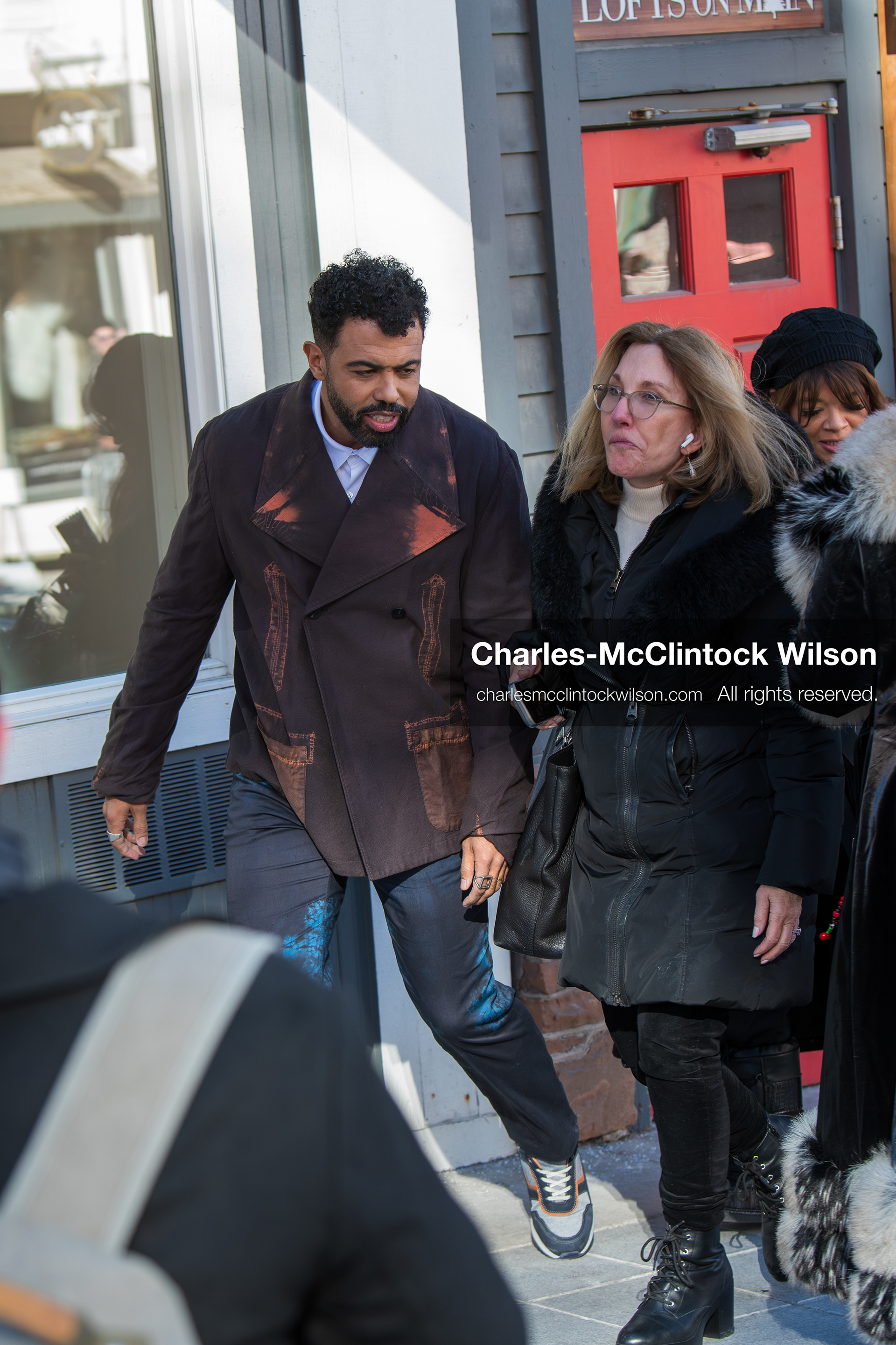 January 26, 2026, Park City, Utah, USA: US actor DAVEED DIGGS greets fans outside The Vulture Spot during the 2026 Sundance Film Festival in Park City, Utah. (Credit Image: © Charles McClintock Wilson/ZUMA Press Wire)