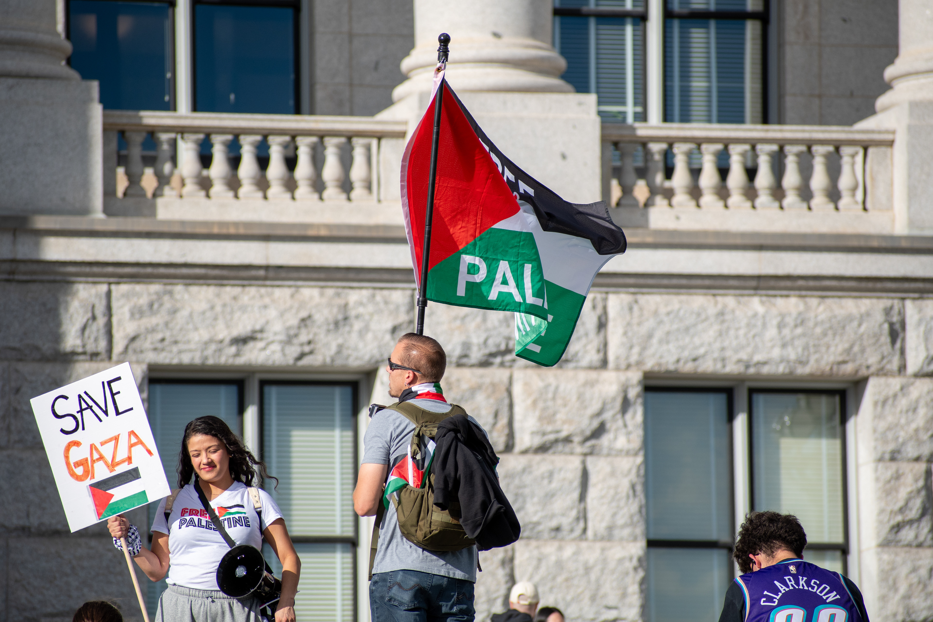 October 10, 2025, Salt Lake City, Utah, USA: Pro-Palestine demonstrators gather in front of the Utah State Capitol during the Free Palestine Rally. Participants hold flags and signs as part of the public demonstration. (Credit Image: © Charles-McClintock Wilson/ZUMA Press Wire)
