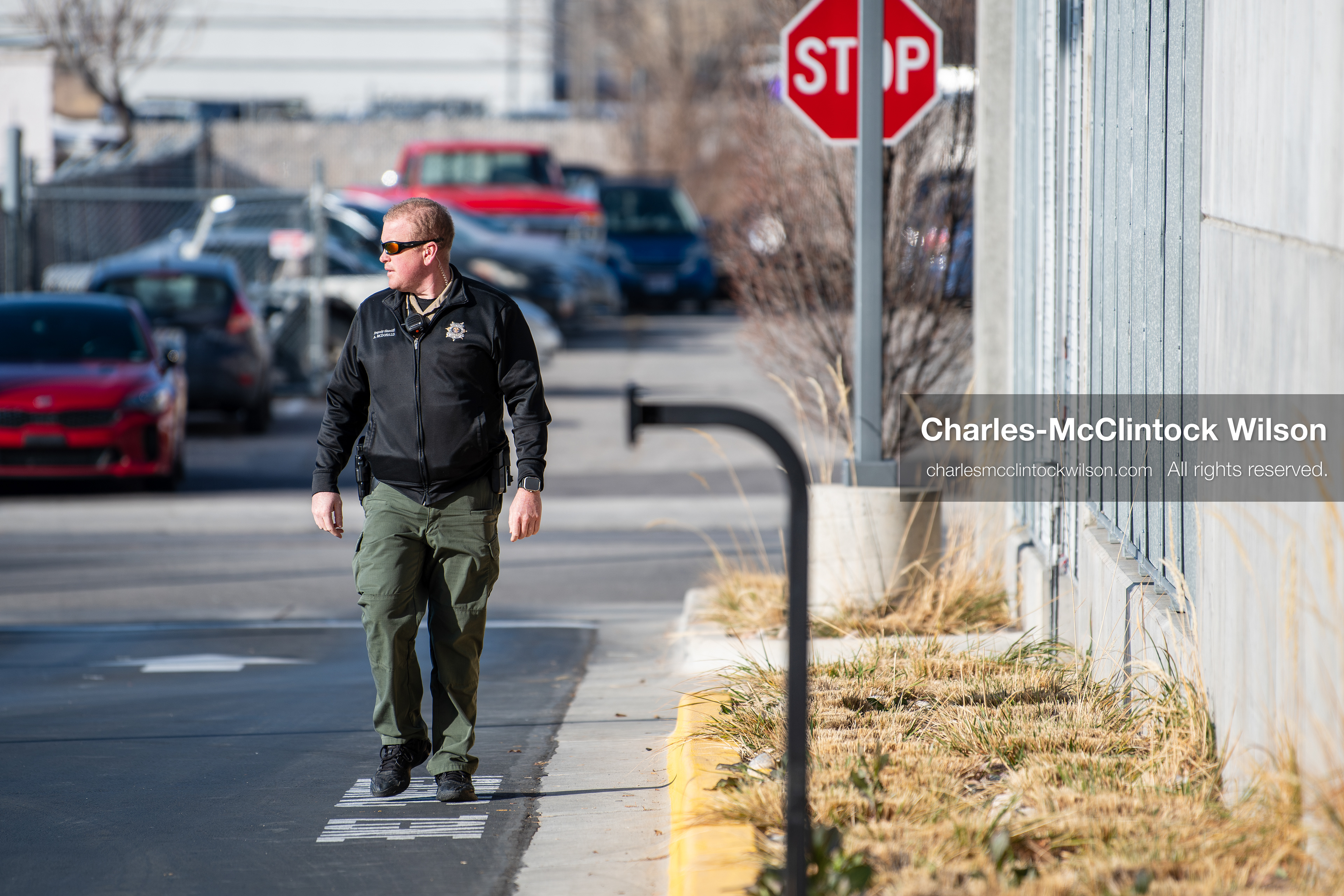 January 16, 2026, Provo, Utah, USA: A law enforcement officer walks near the Fourth Judicial District Courthouse in Provo, Utah, during the January 16, 2026, court hearing for Tyler Robinson. Robinson is the alleged killer of US conservative figure Charlie Kirk, who was fatally shot during an event at Utah Valley University. (Credit Image: © Charles-McClintock Wilson/ZUMA Press Wire)