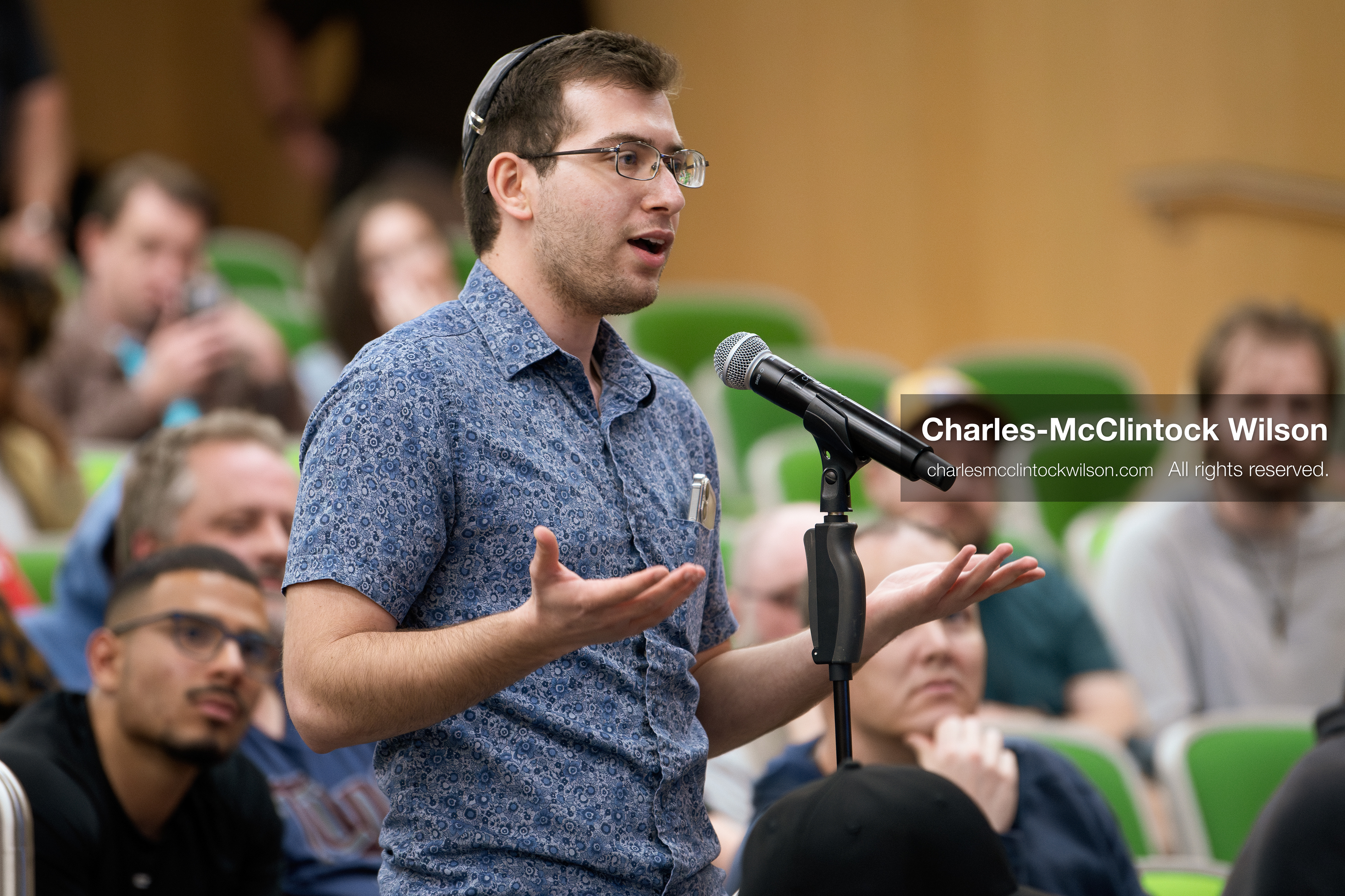 March 26, 2026, Orem, Utah, USA: A student speaks during a Q&A session at Frank Turek’s “Change My Mind” College Tour event at Utah Valley University in Orem, Utah. (Credit Image: © Charles-McClintock Wilson/ZUMA Press Wire)