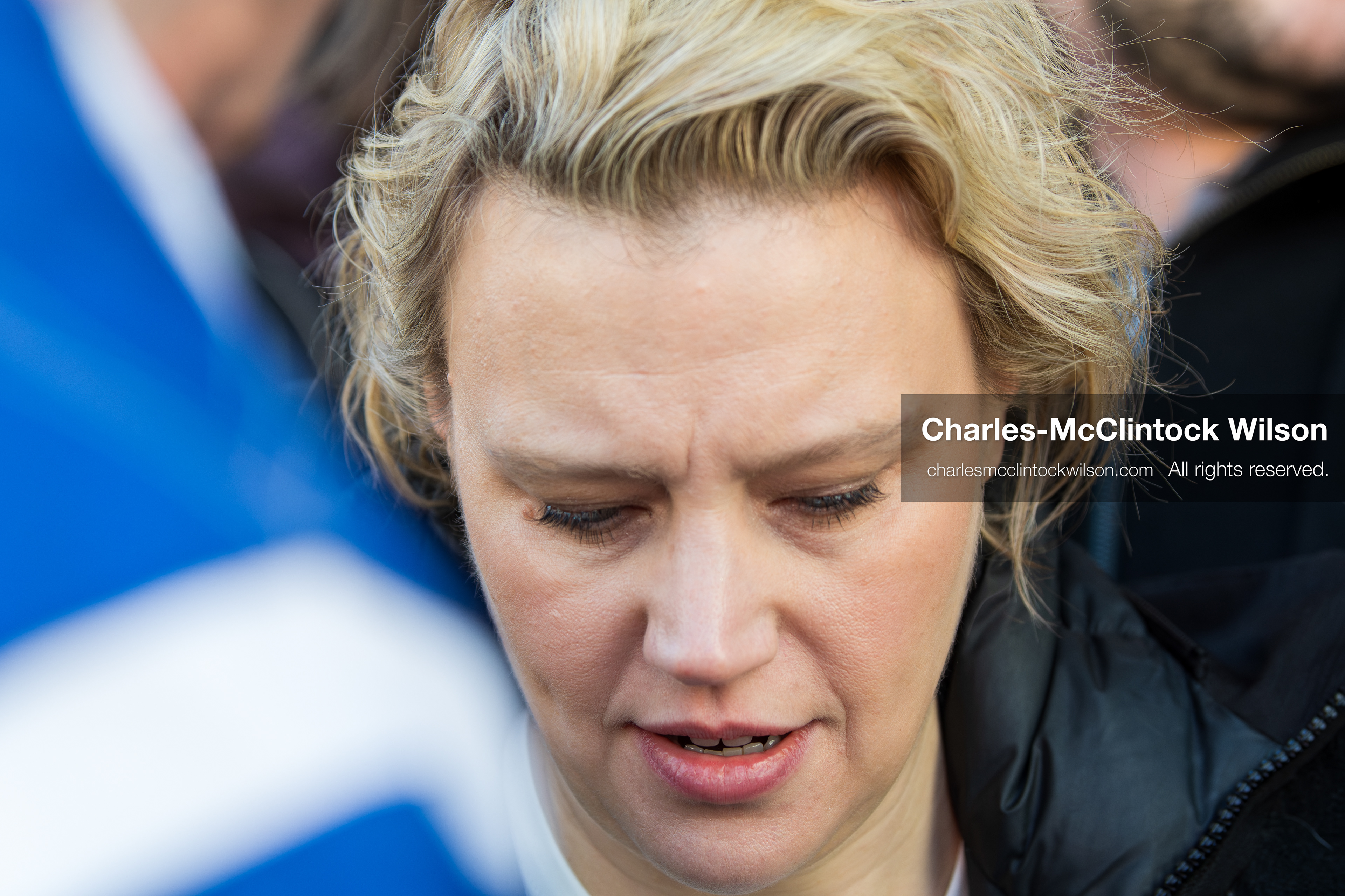 January 26, 2026, Park City, Utah, USA: US actress and comedian KATE MCKINNON signs autographs while leaving The Vulture Spot during the 2026 Sundance Film Festival in Park City, Utah. (Credit Image: © Charles McClintock Wilson/ZUMA Press Wire)