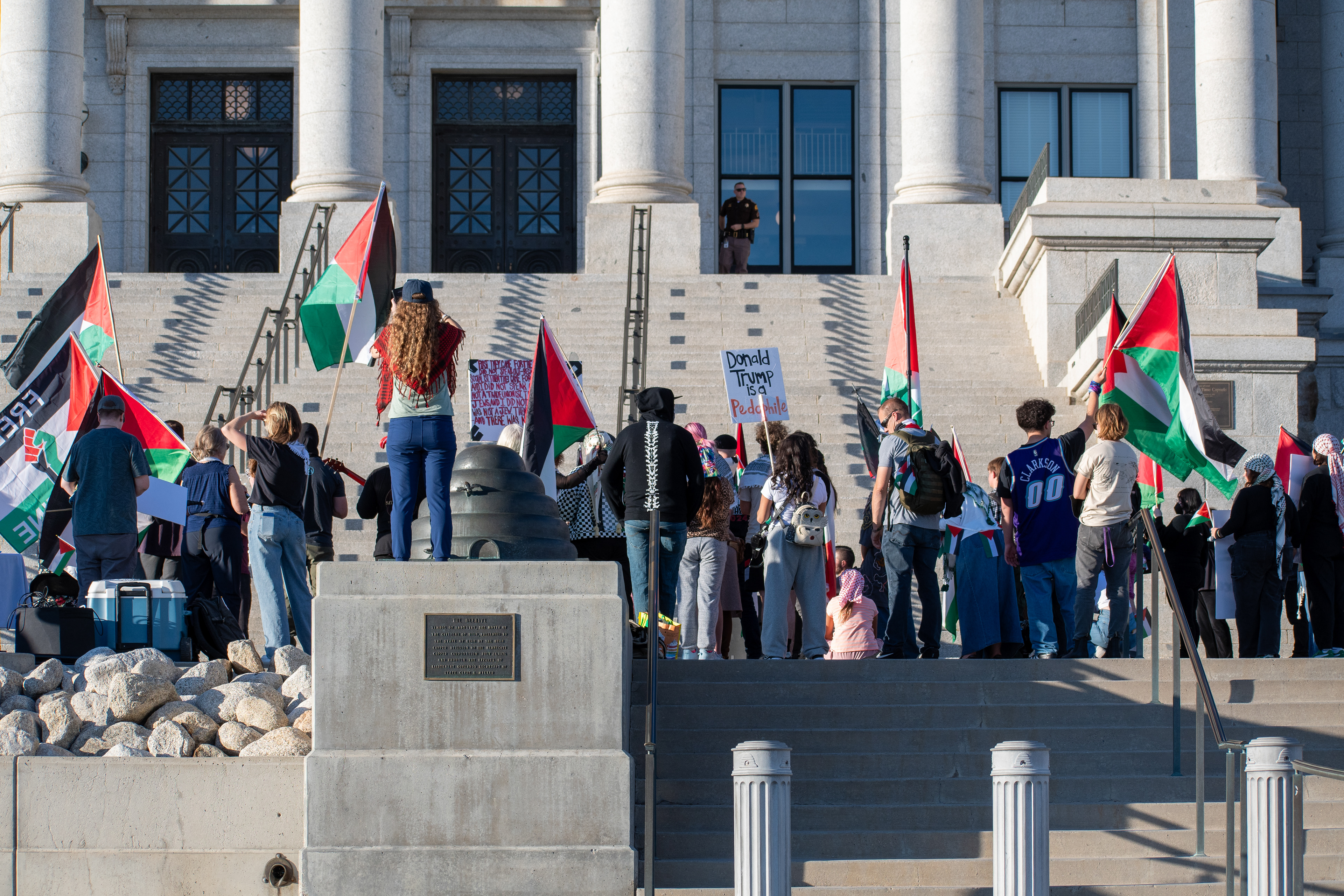 October 10, 2025, Salt Lake City, Utah, USA: Pro-Palestine demonstrators gather in front of the Utah State Capitol during the Free Palestine Rally. Participants hold flags and signs as part of the public demonstration. (Credit Image: © Charles-McClintock Wilson/ZUMA Press Wire)